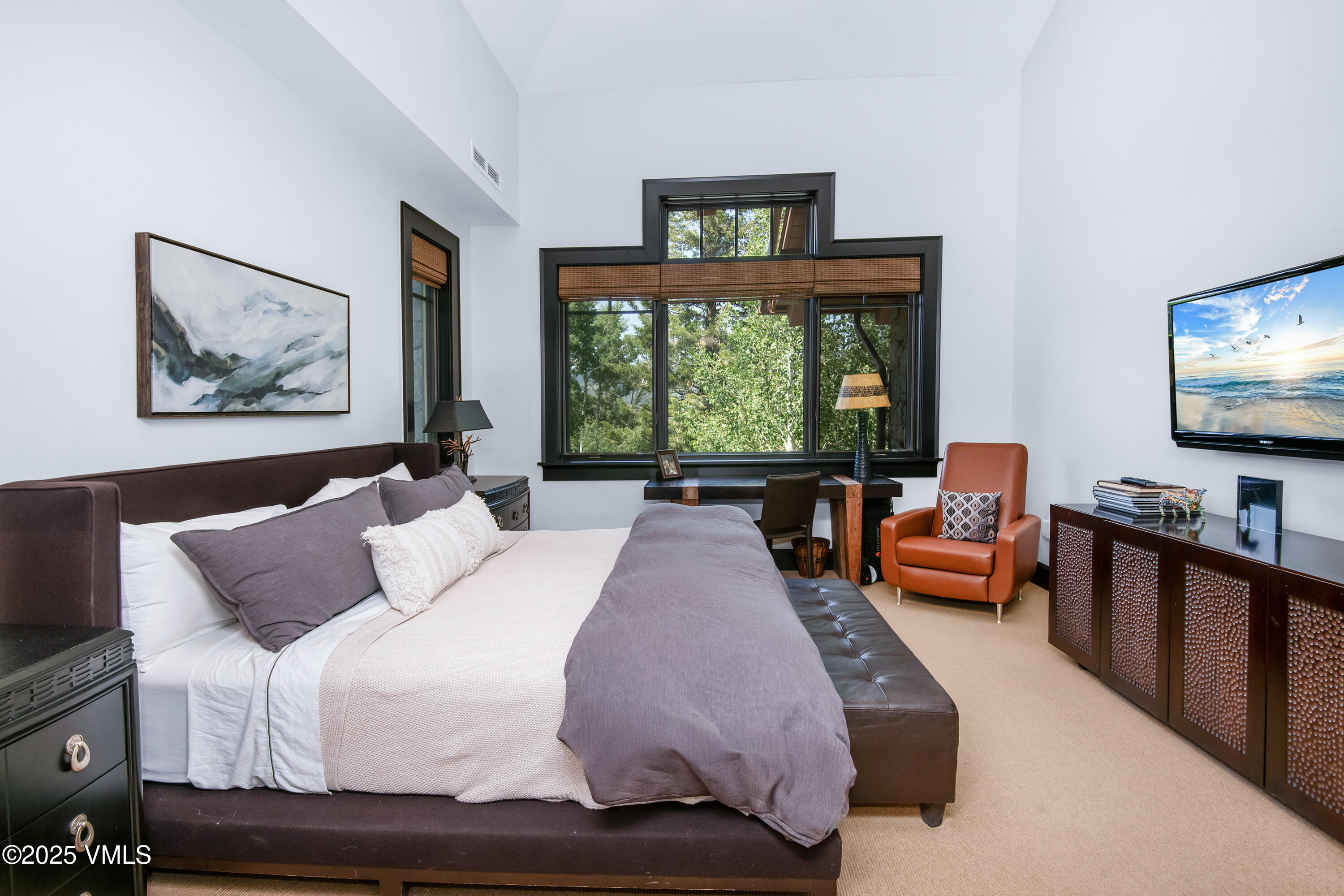 Avon, Colorado 81620, United States, 3 Bedrooms Bedrooms, ,4 BathroomsBathrooms,Residential,Active,159048