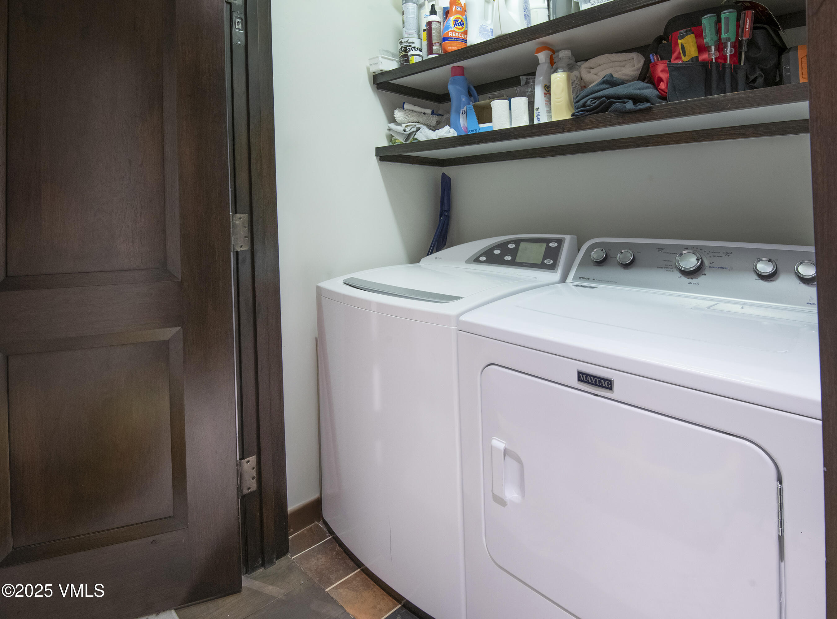 Avon, Colorado 81620, United States, 3 Bedrooms Bedrooms, ,4 BathroomsBathrooms,Residential,Active,159048