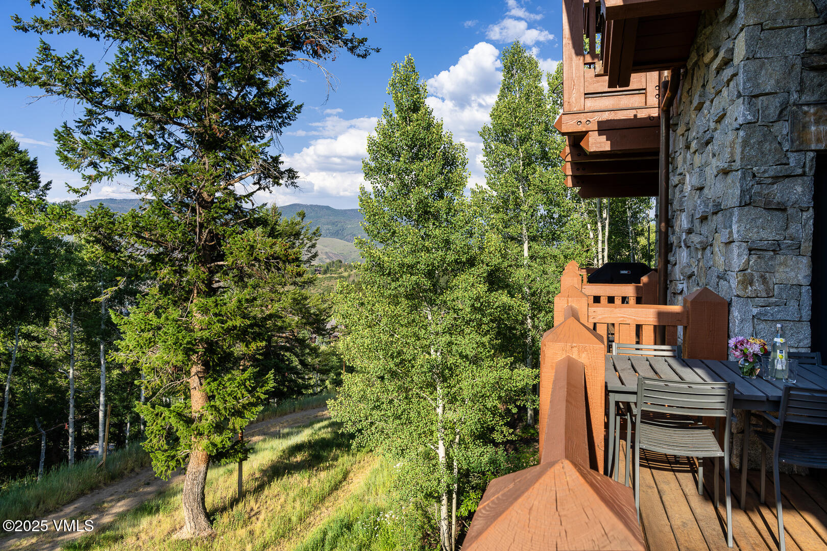 Avon, Colorado 81620, United States, 3 Bedrooms Bedrooms, ,4 BathroomsBathrooms,Residential,Active,159048