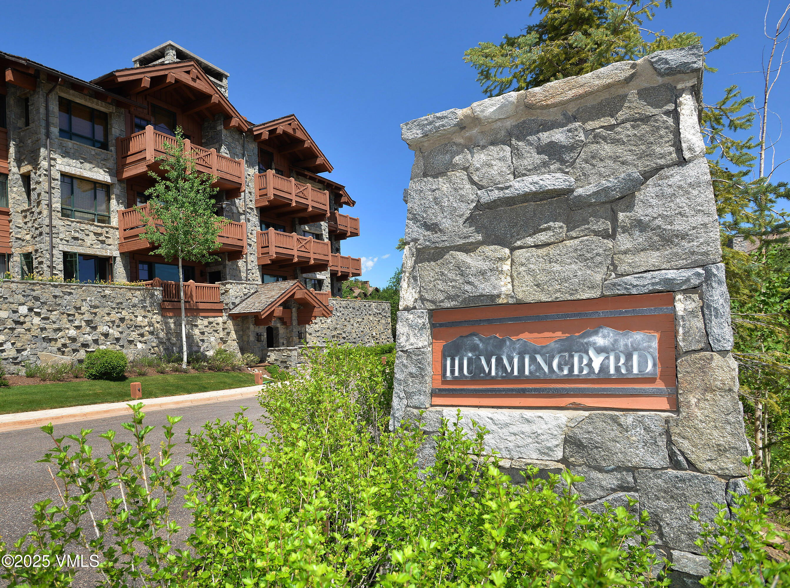 Avon, Colorado 81620, United States, 3 Bedrooms Bedrooms, ,4 BathroomsBathrooms,Residential,Active,159048