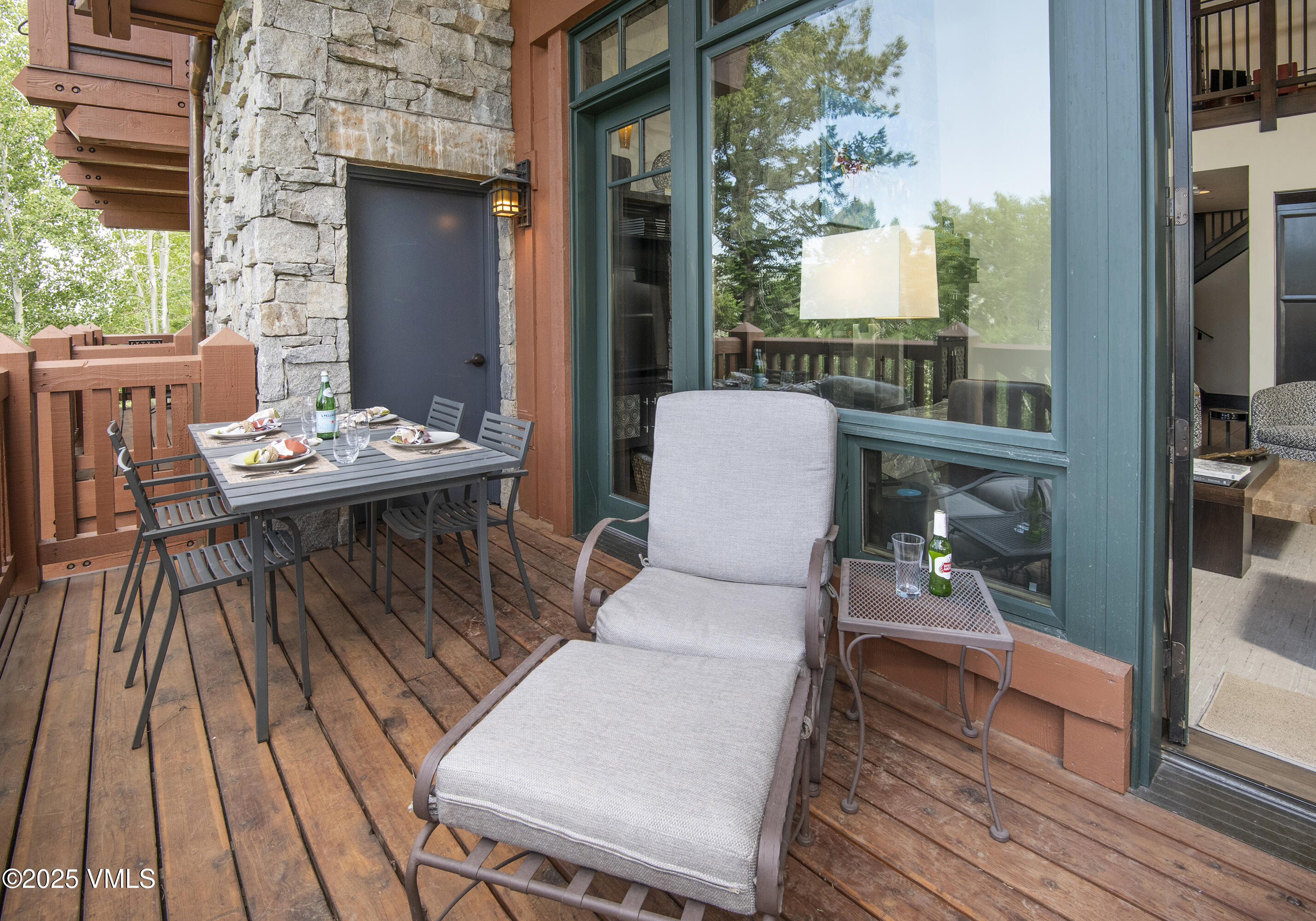 Avon, Colorado 81620, United States, 3 Bedrooms Bedrooms, ,4 BathroomsBathrooms,Residential,Active,159048