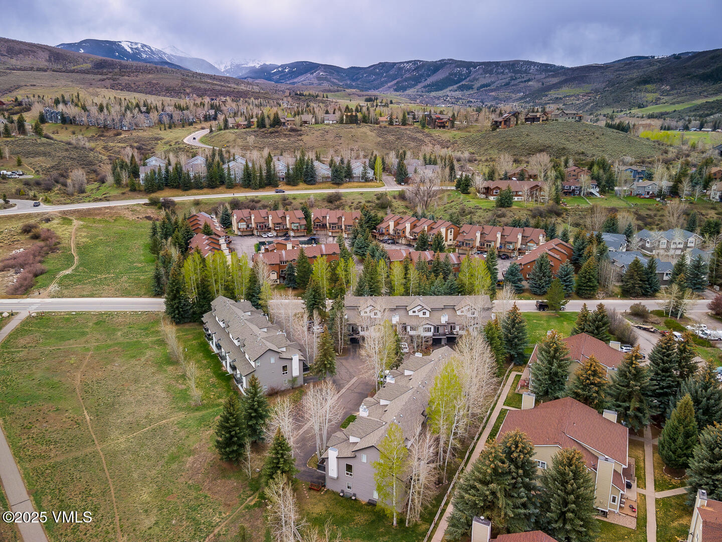 Edwards, Colorado 81632, United States, 3 Bedrooms Bedrooms, ,3 BathroomsBathrooms,Residential,Pending,122744