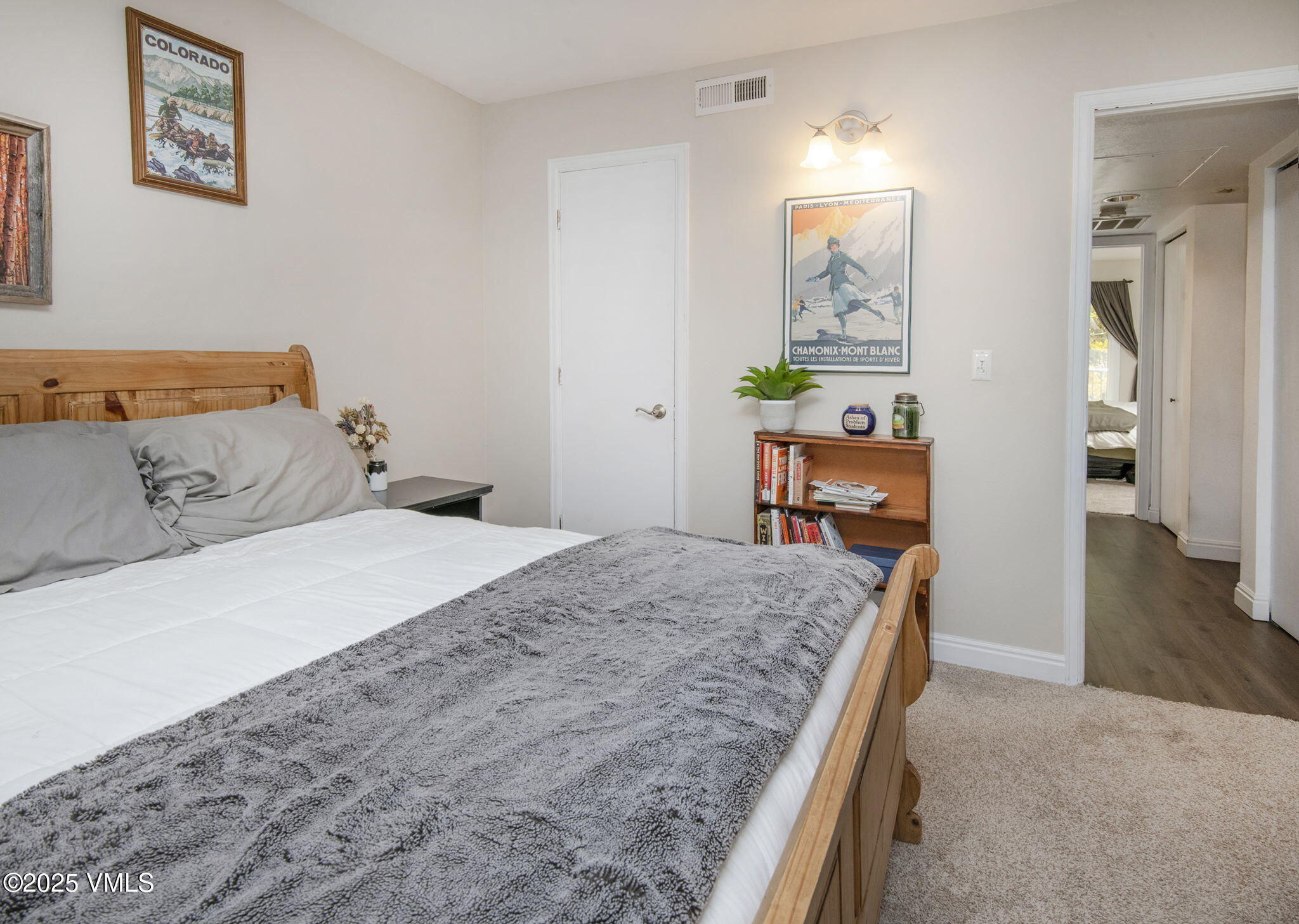 Avon, Colorado 81620, United States, 2 Bedrooms Bedrooms, ,2 BathroomsBathrooms,Residential,Active,230198