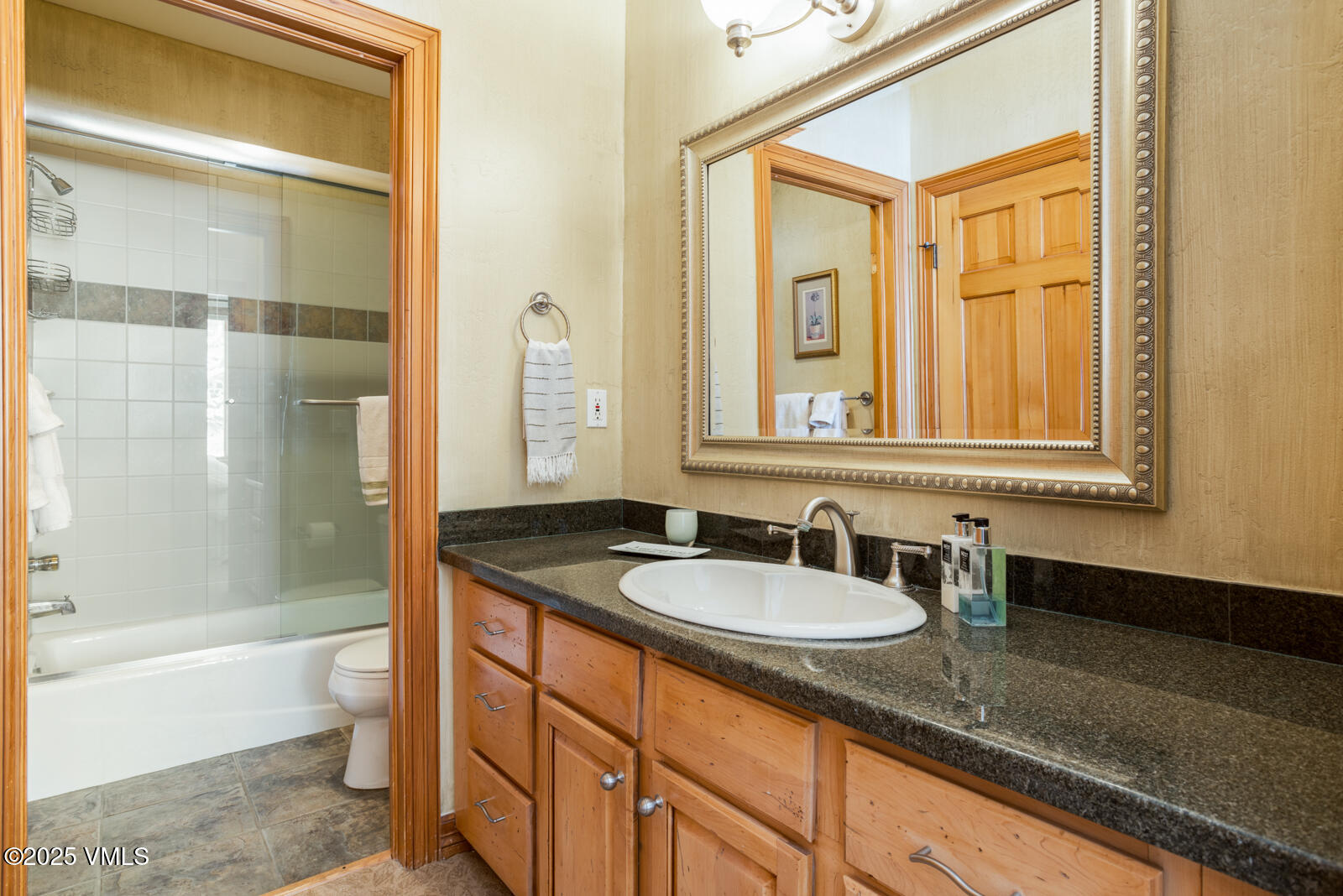 Edwards, Colorado 81632, United States, 4 Bedrooms Bedrooms, ,3 BathroomsBathrooms,Residential,Active,156306