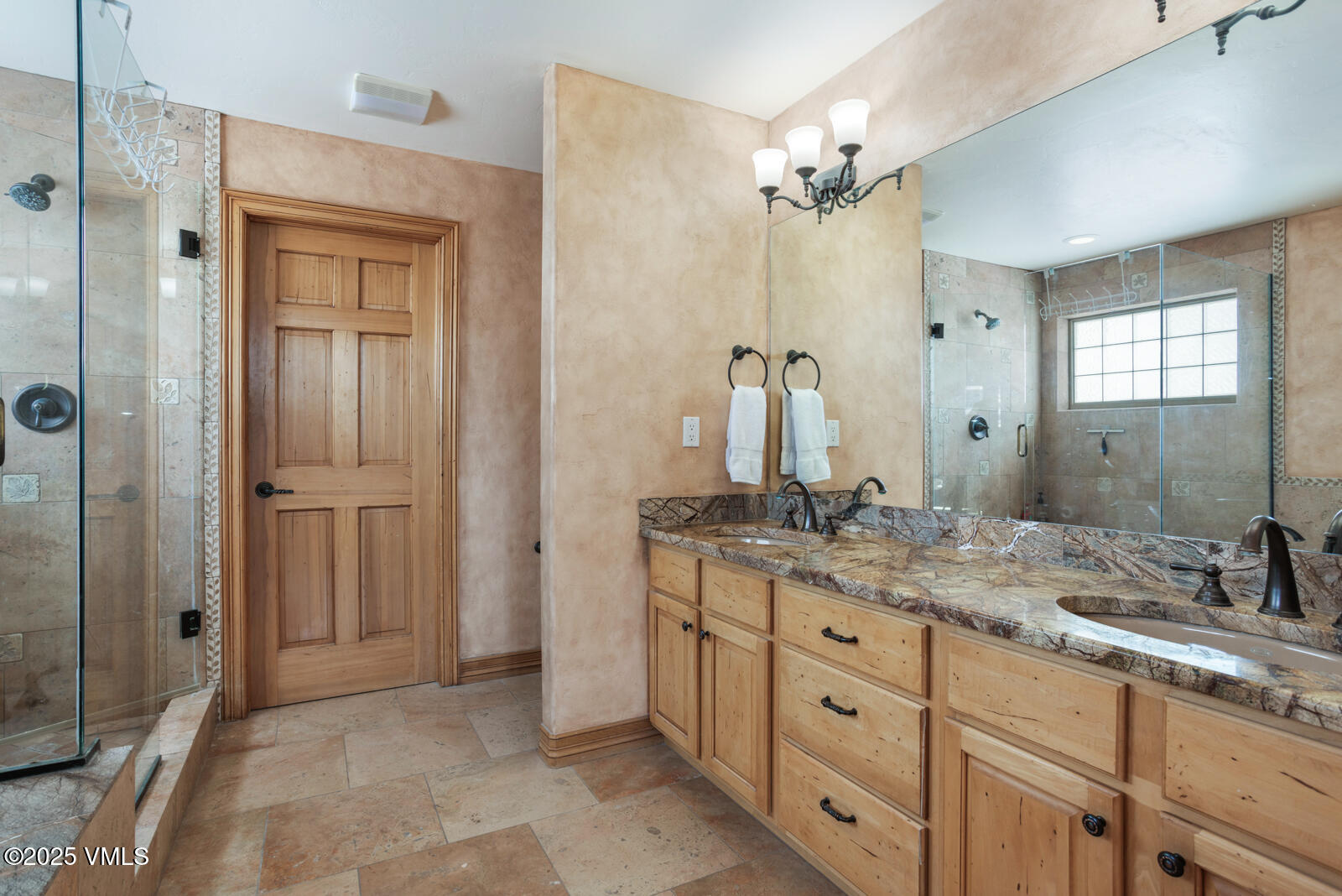 Edwards, Colorado 81632, United States, 4 Bedrooms Bedrooms, ,3 BathroomsBathrooms,Residential,Active,156306