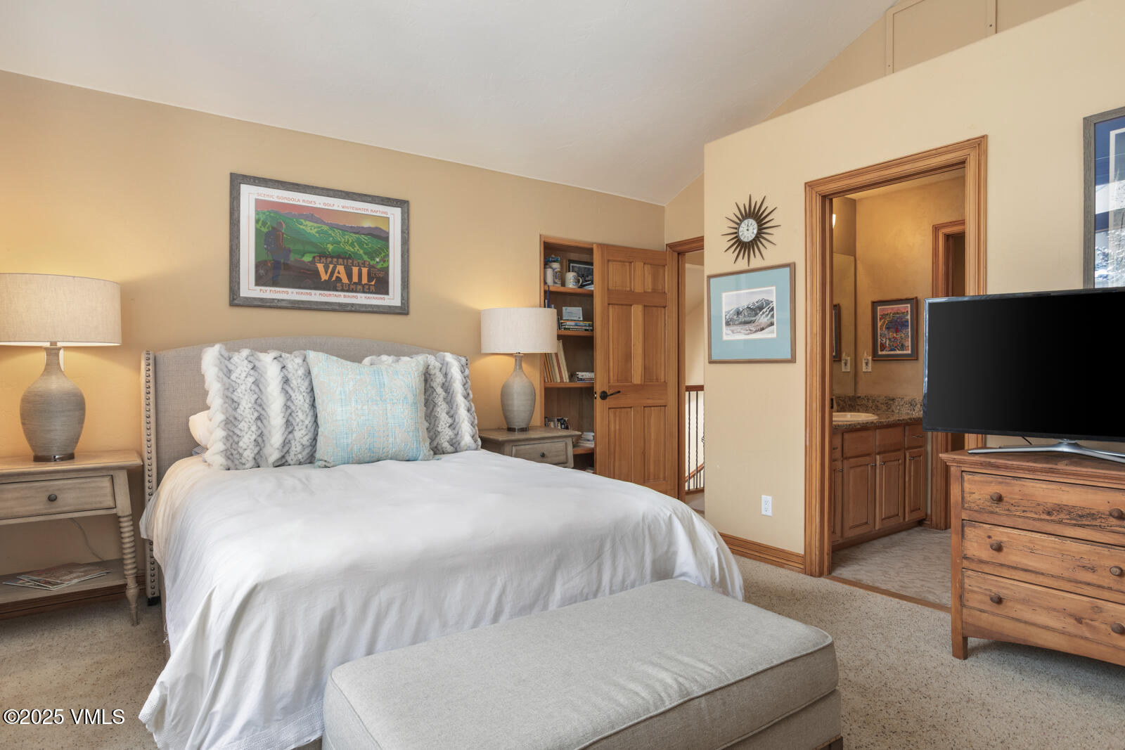 Edwards, Colorado 81632, United States, 4 Bedrooms Bedrooms, ,3 BathroomsBathrooms,Residential,Active,156306