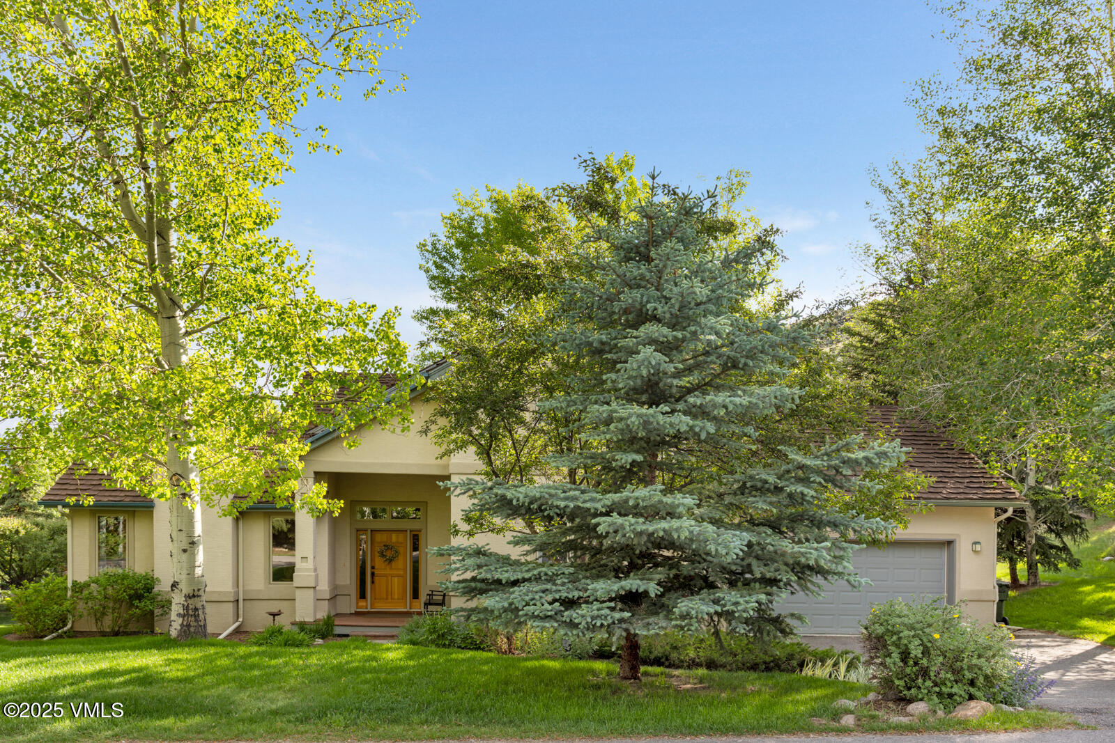 Edwards, Colorado 81632, United States, 4 Bedrooms Bedrooms, ,3 BathroomsBathrooms,Residential,Active,156306