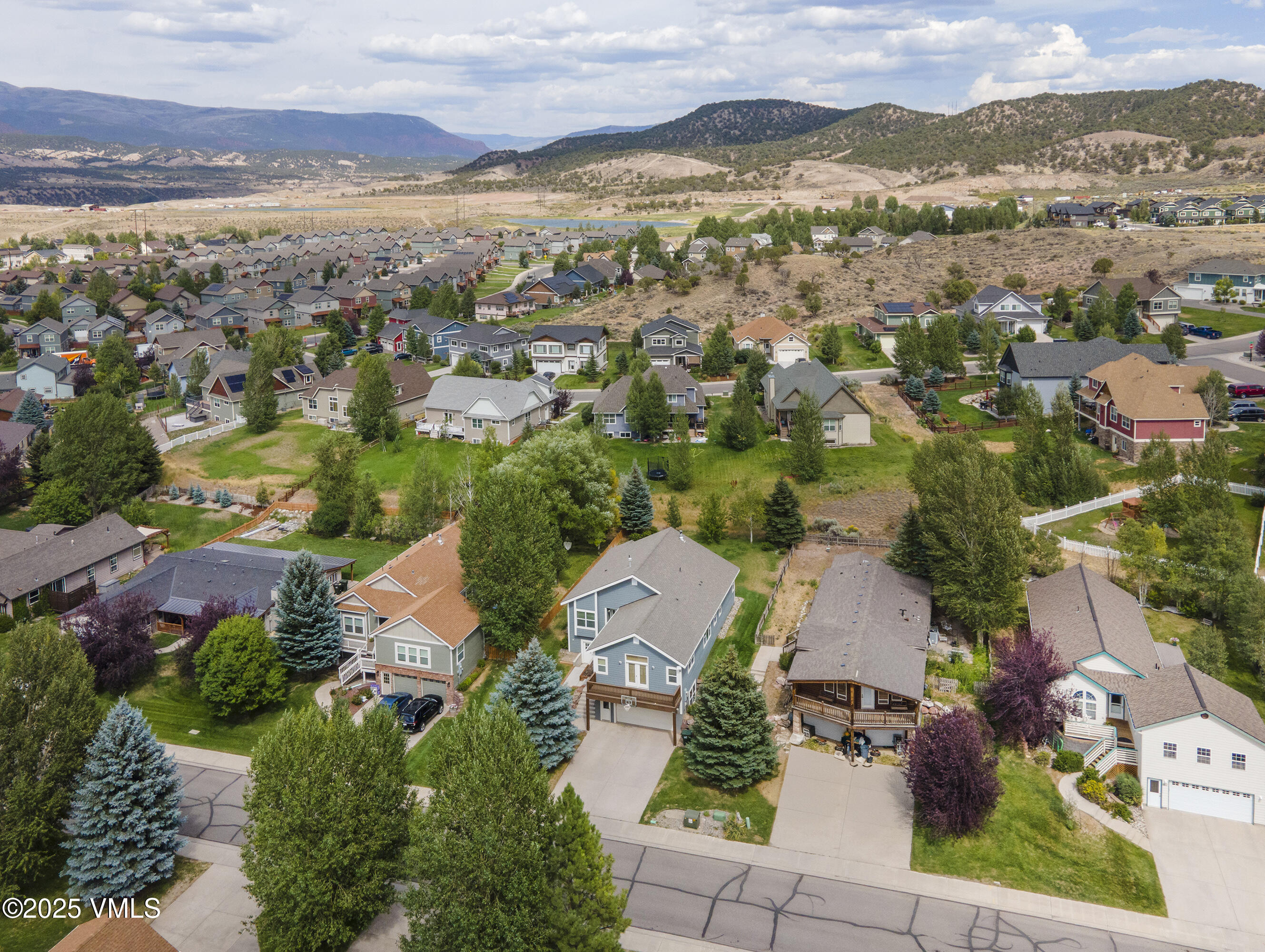 Gypsum, Colorado 81637, United States, 4 Bedrooms Bedrooms, ,4 BathroomsBathrooms,Residential,Pending,185410