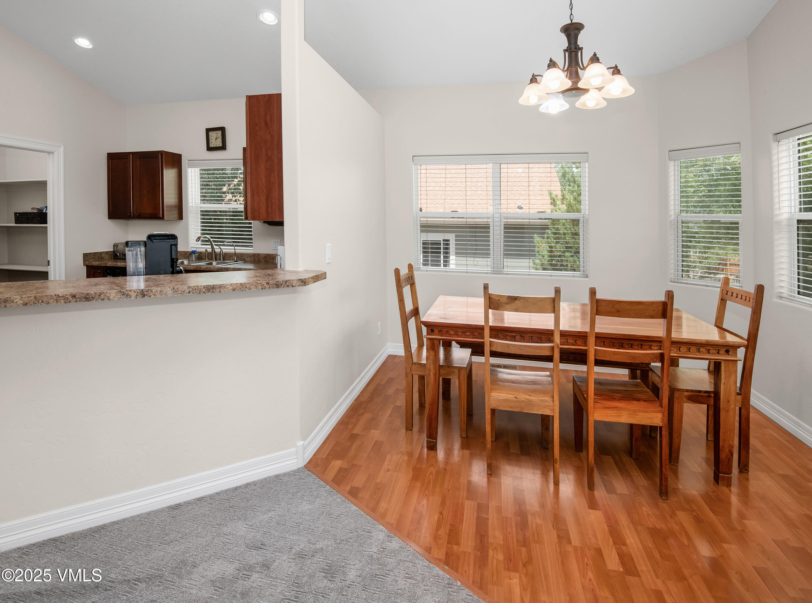 Gypsum, Colorado 81637, United States, 4 Bedrooms Bedrooms, ,4 BathroomsBathrooms,Residential,Pending,185410