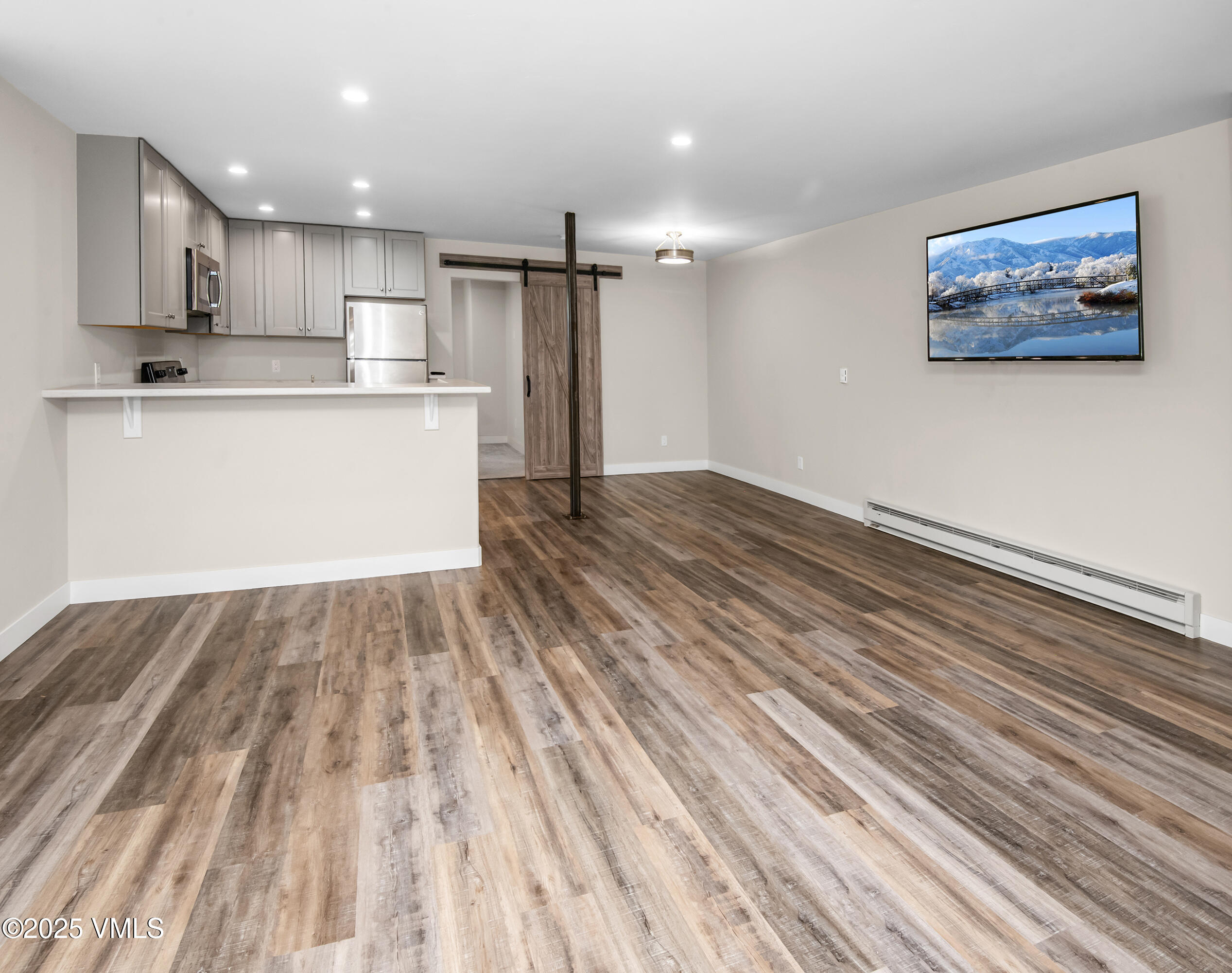 Gypsum, Colorado 81637, United States, 4 Bedrooms Bedrooms, ,4 BathroomsBathrooms,Residential,Pending,185410