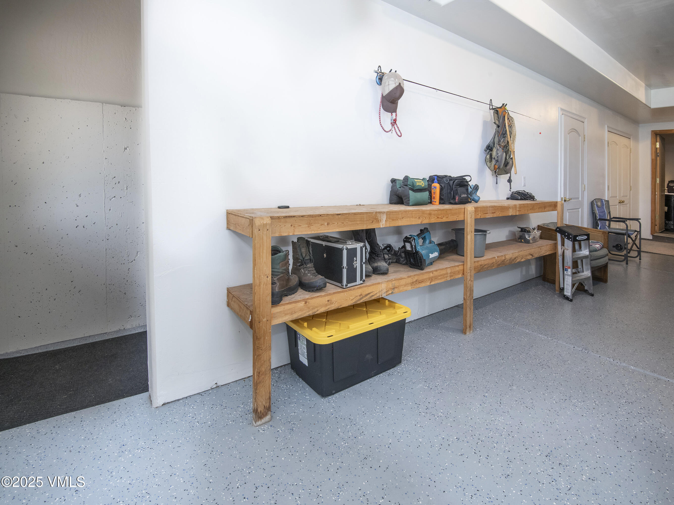 Gypsum, Colorado 81637, United States, 4 Bedrooms Bedrooms, ,4 BathroomsBathrooms,Residential,Pending,185410