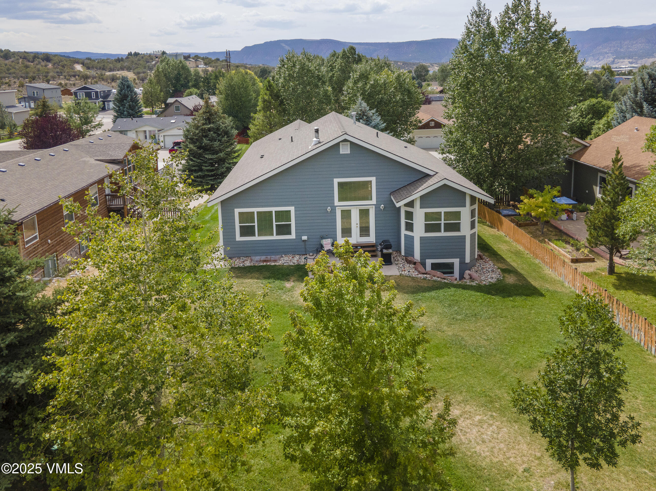 Gypsum, Colorado 81637, United States, 4 Bedrooms Bedrooms, ,4 BathroomsBathrooms,Residential,Pending,185410