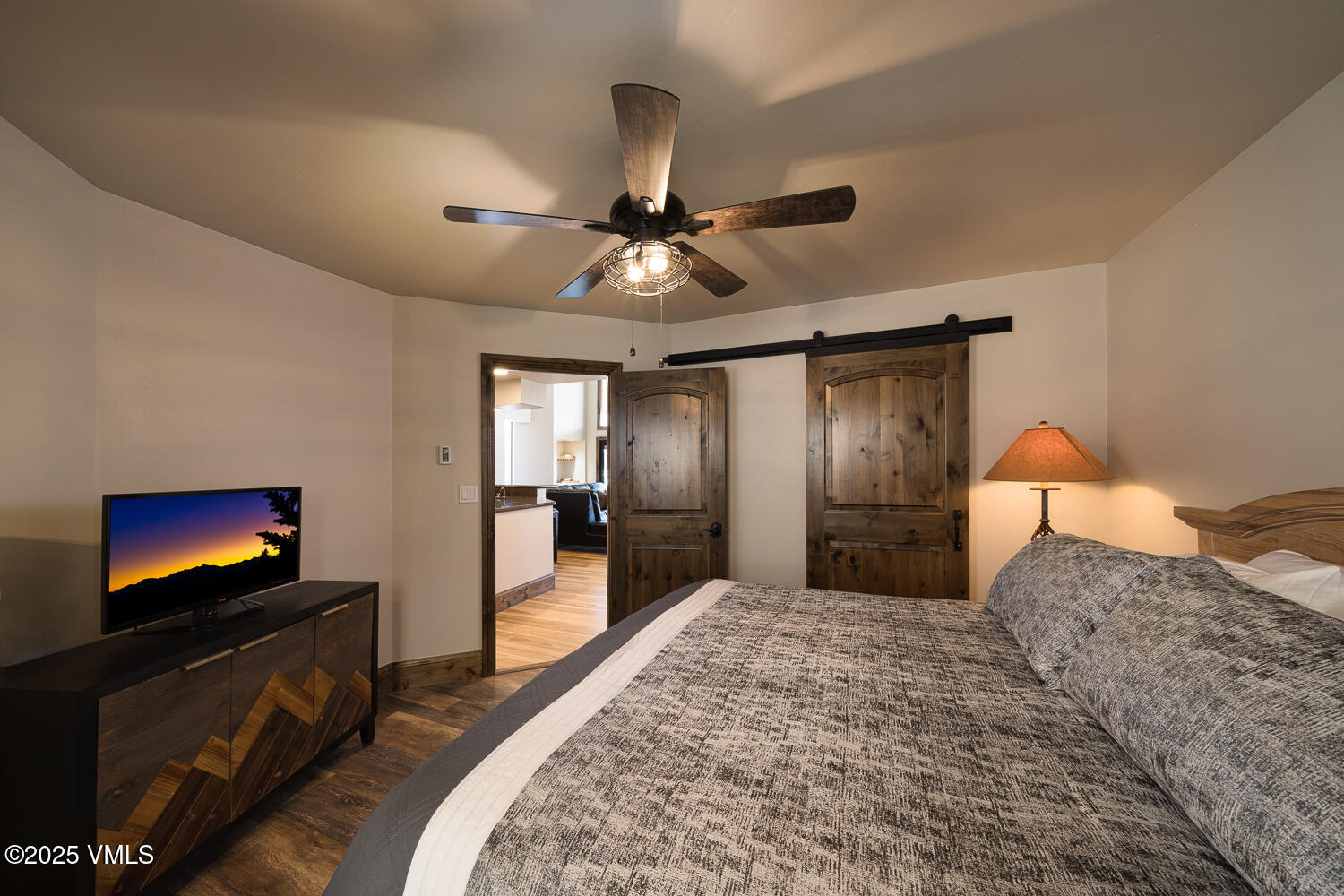 Vail, Colorado 81657, United States, 2 Bedrooms Bedrooms, ,3 BathroomsBathrooms,Residential,Active,165832