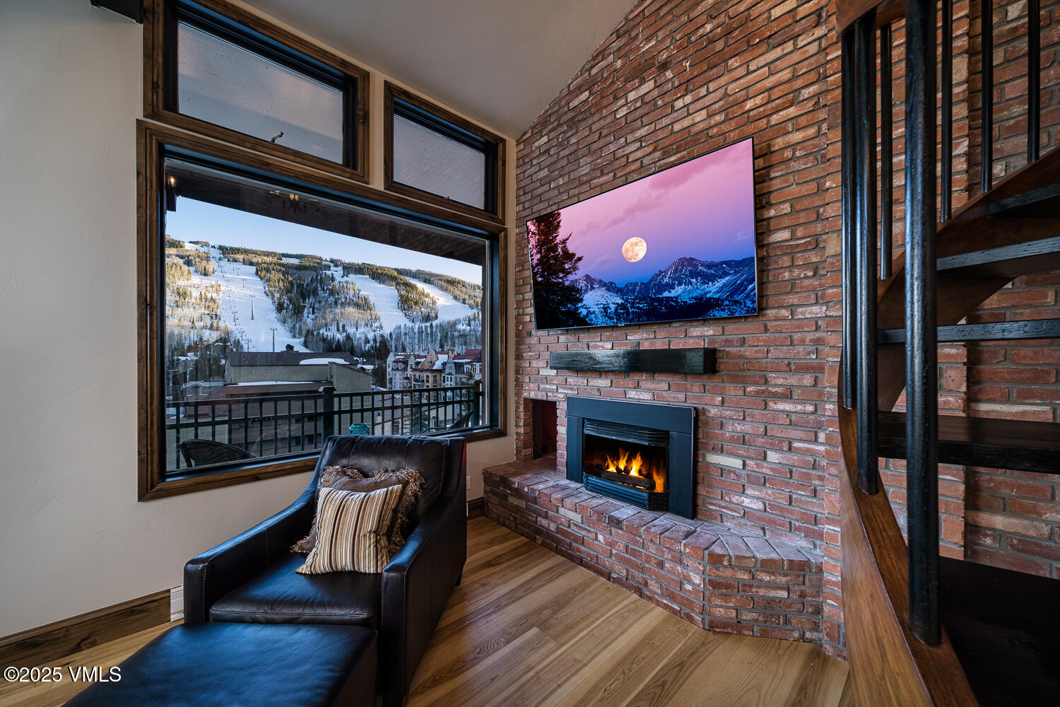 Vail, Colorado 81657, United States, 2 Bedrooms Bedrooms, ,3 BathroomsBathrooms,Residential,Active,165832