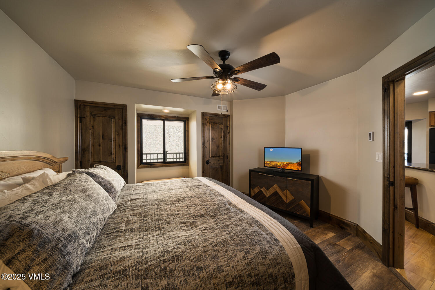 Vail, Colorado 81657, United States, 2 Bedrooms Bedrooms, ,3 BathroomsBathrooms,Residential,Active,165832