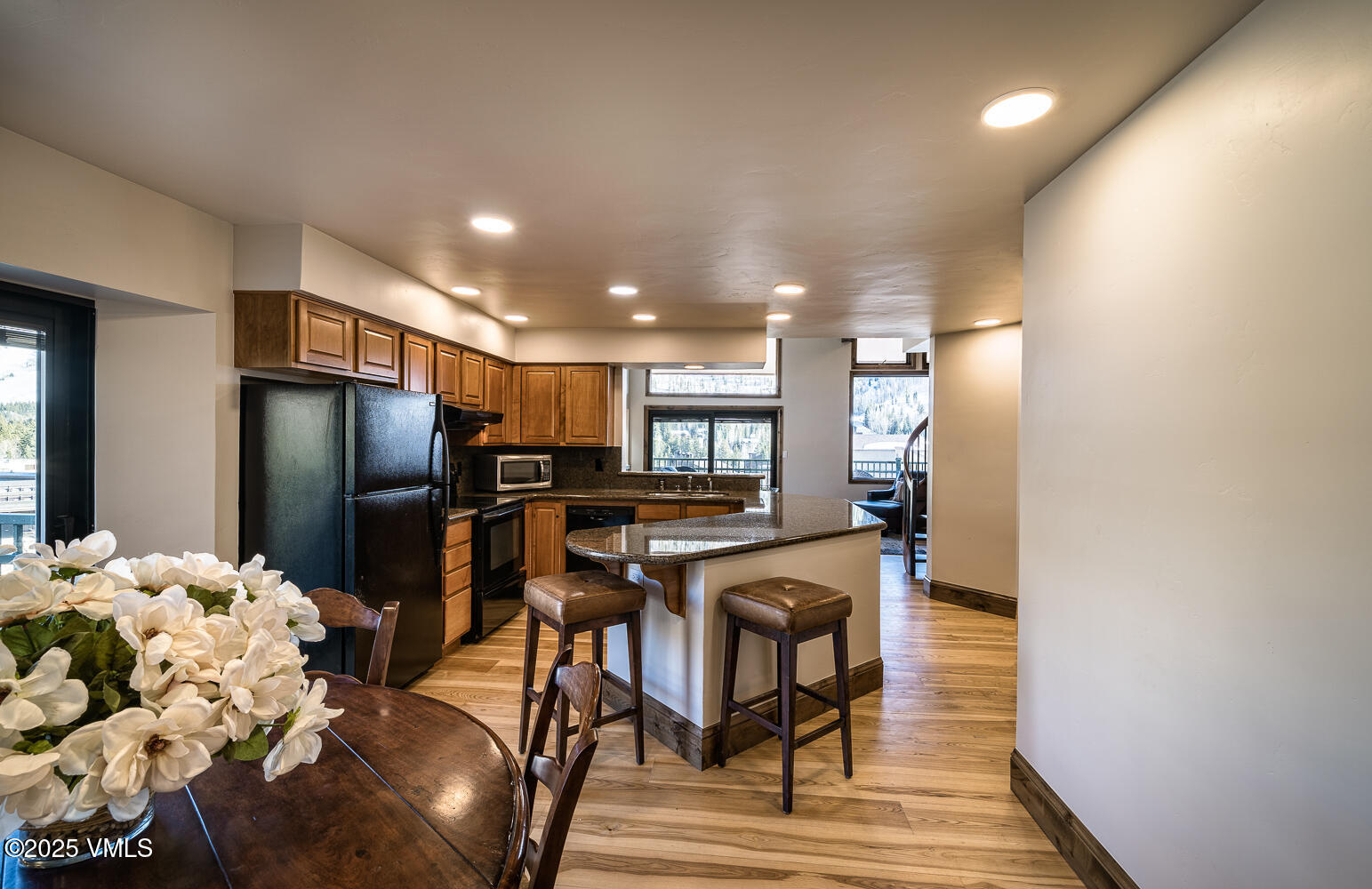 Vail, Colorado 81657, United States, 2 Bedrooms Bedrooms, ,3 BathroomsBathrooms,Residential,Active,165832