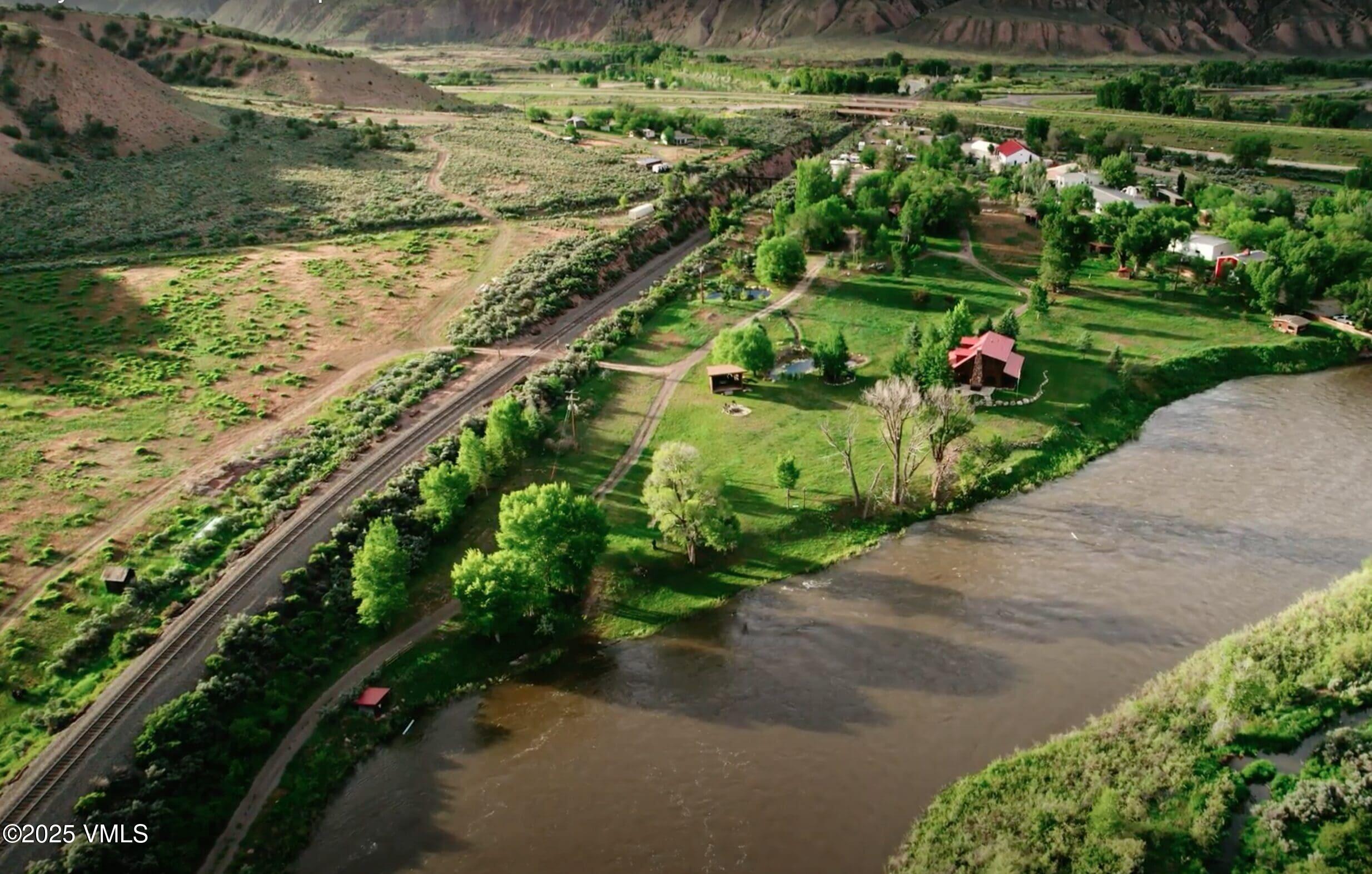 Dotsero, Colorado 81637, United States, 3 Bedrooms Bedrooms, ,3 BathroomsBathrooms,Residential,Active,152769