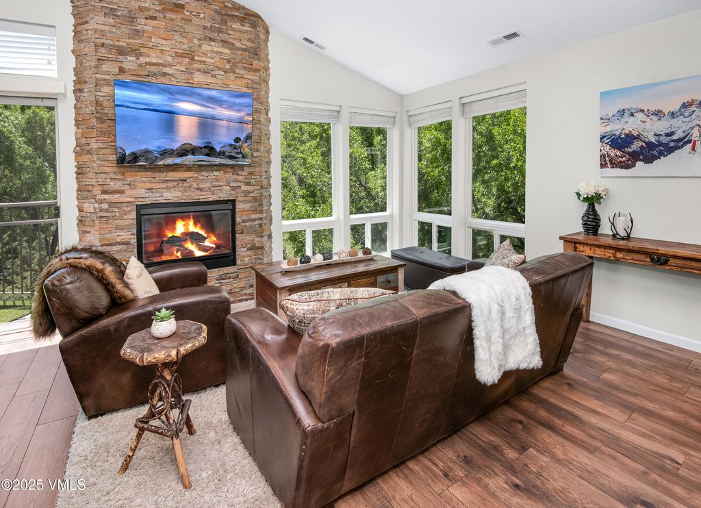 Photo of 971 W Beaver Creek Blvd #B5, Avon, CO 81620 (MLS # 1013136)