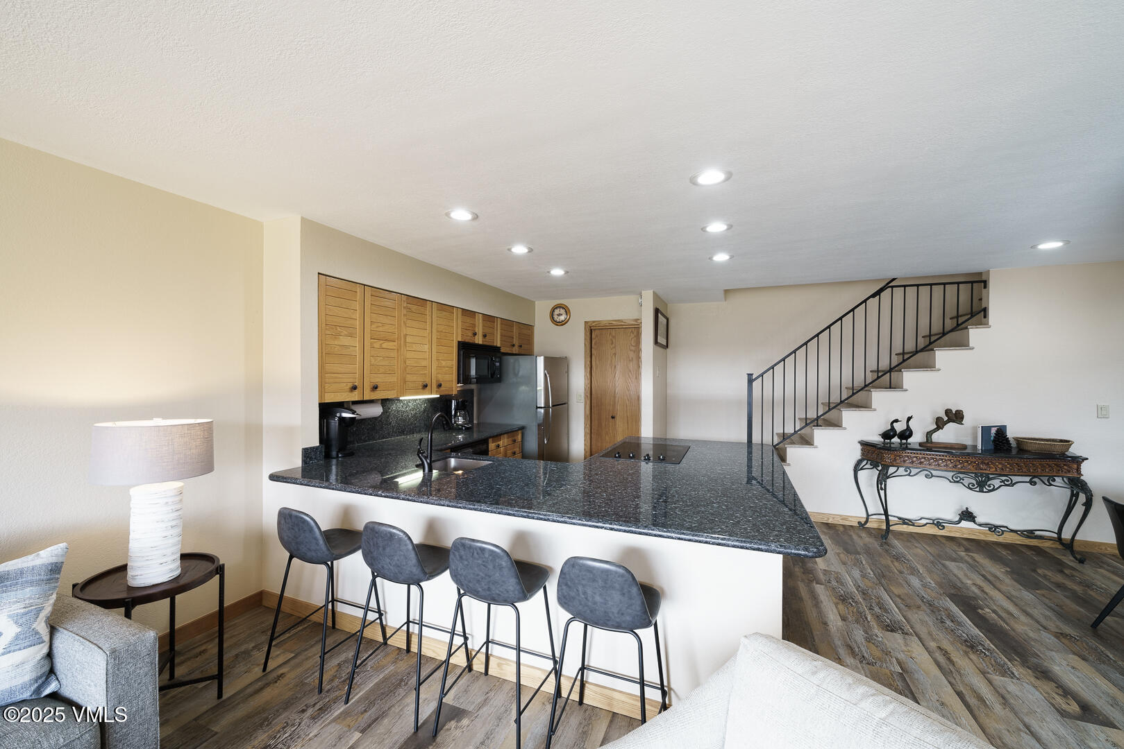 Edwards, Colorado 81632, United States, 3 Bedrooms Bedrooms, ,3 BathroomsBathrooms,Residential,Pending,250190