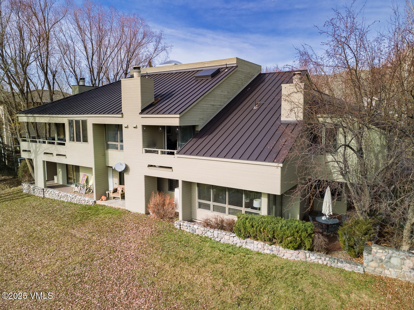 Edwards, Colorado 81632, United States, 3 Bedrooms Bedrooms, ,3 BathroomsBathrooms,Residential,Pending,250190