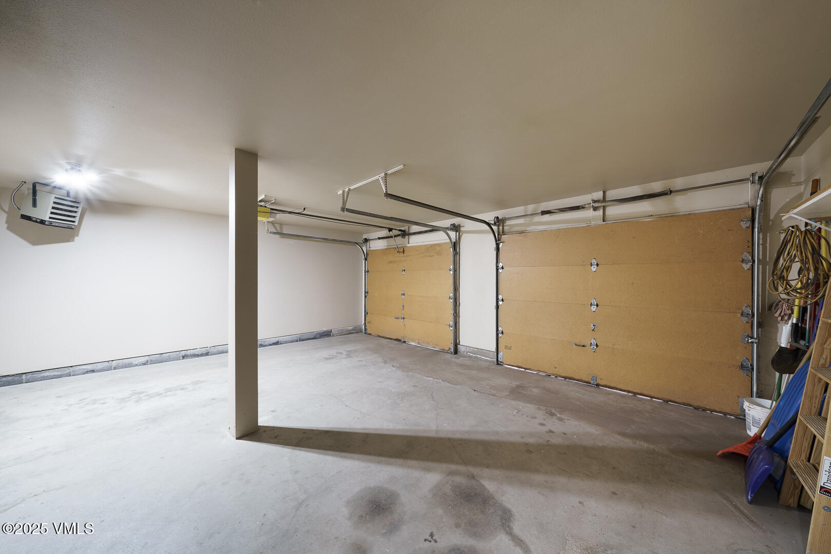 Edwards, Colorado 81632, United States, 3 Bedrooms Bedrooms, ,3 BathroomsBathrooms,Residential,Pending,250190