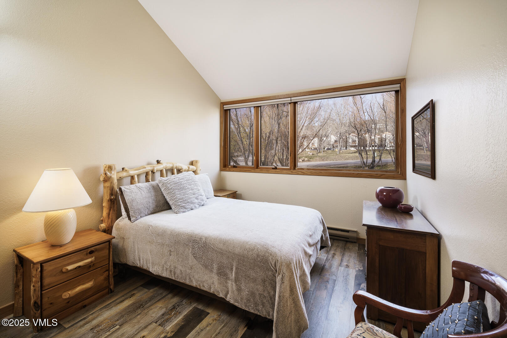 Edwards, Colorado 81632, United States, 3 Bedrooms Bedrooms, ,3 BathroomsBathrooms,Residential,Pending,250190