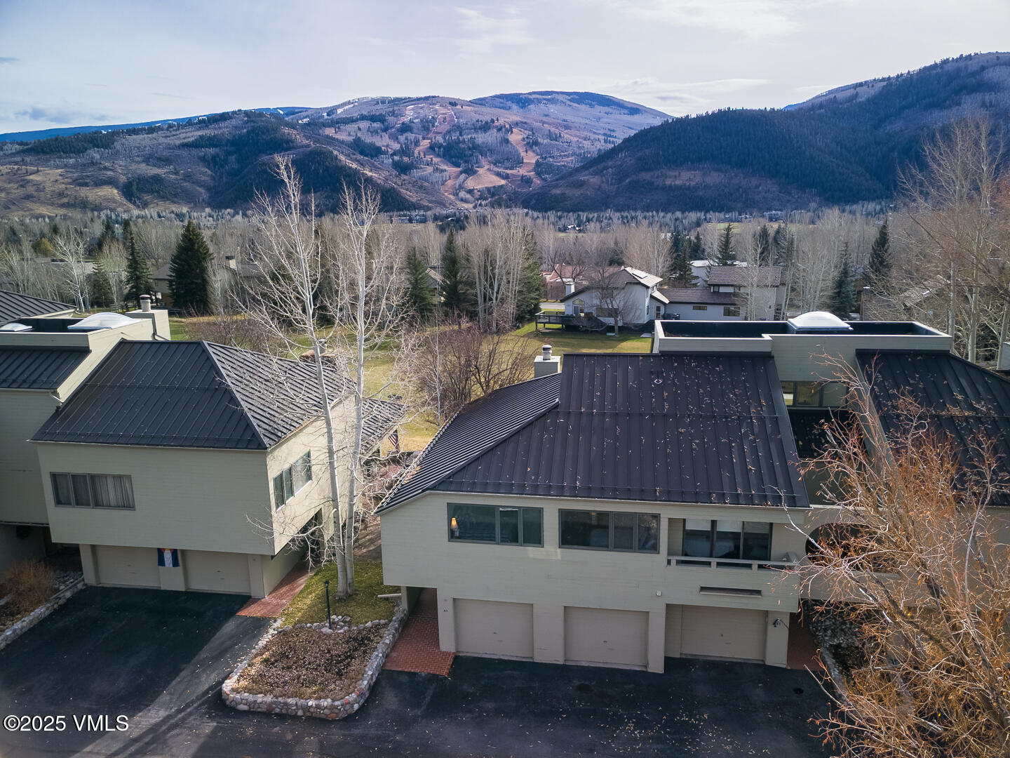 Edwards, Colorado 81632, United States, 3 Bedrooms Bedrooms, ,3 BathroomsBathrooms,Residential,Pending,250190