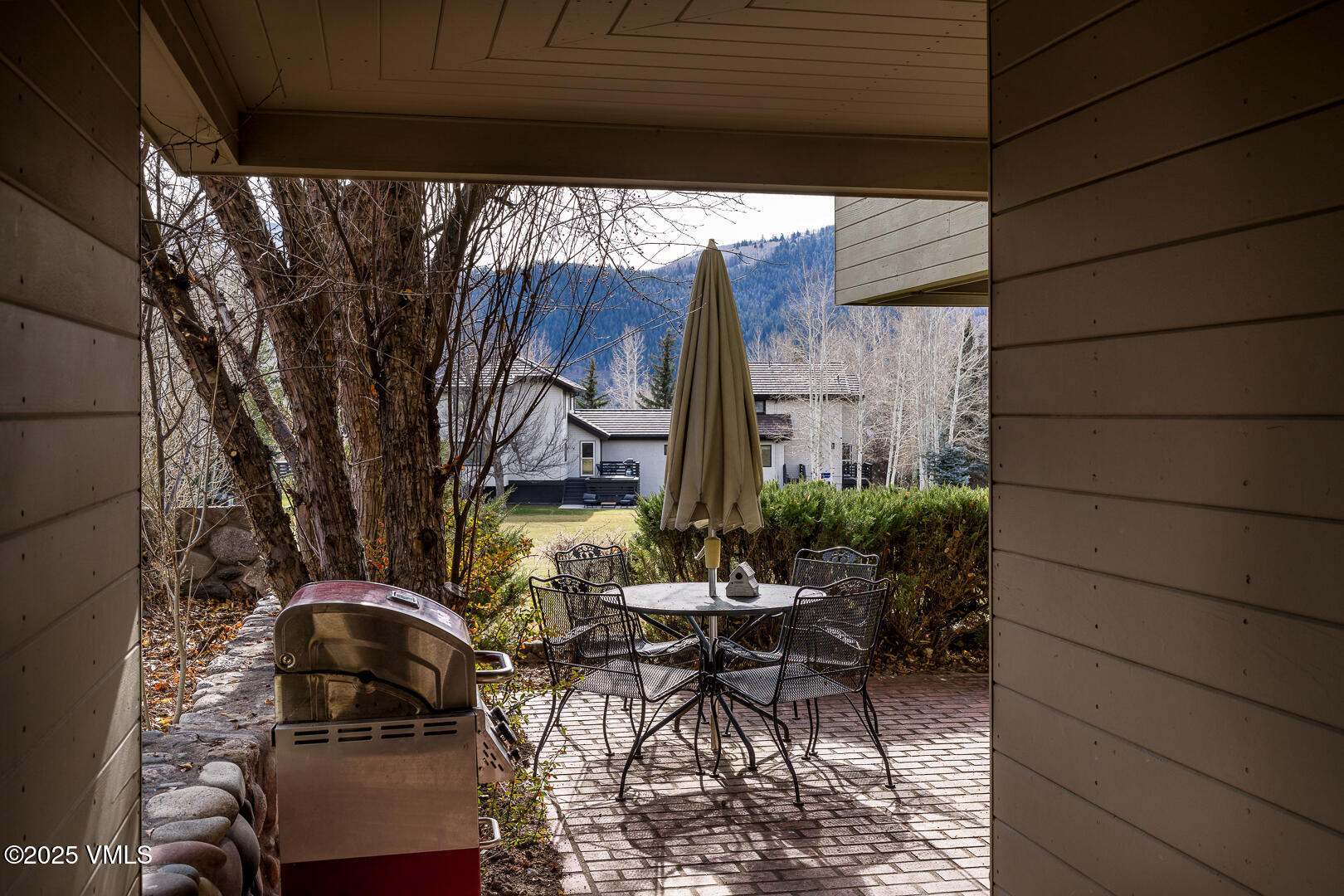 Edwards, Colorado 81632, United States, 3 Bedrooms Bedrooms, ,3 BathroomsBathrooms,Residential,Pending,250190