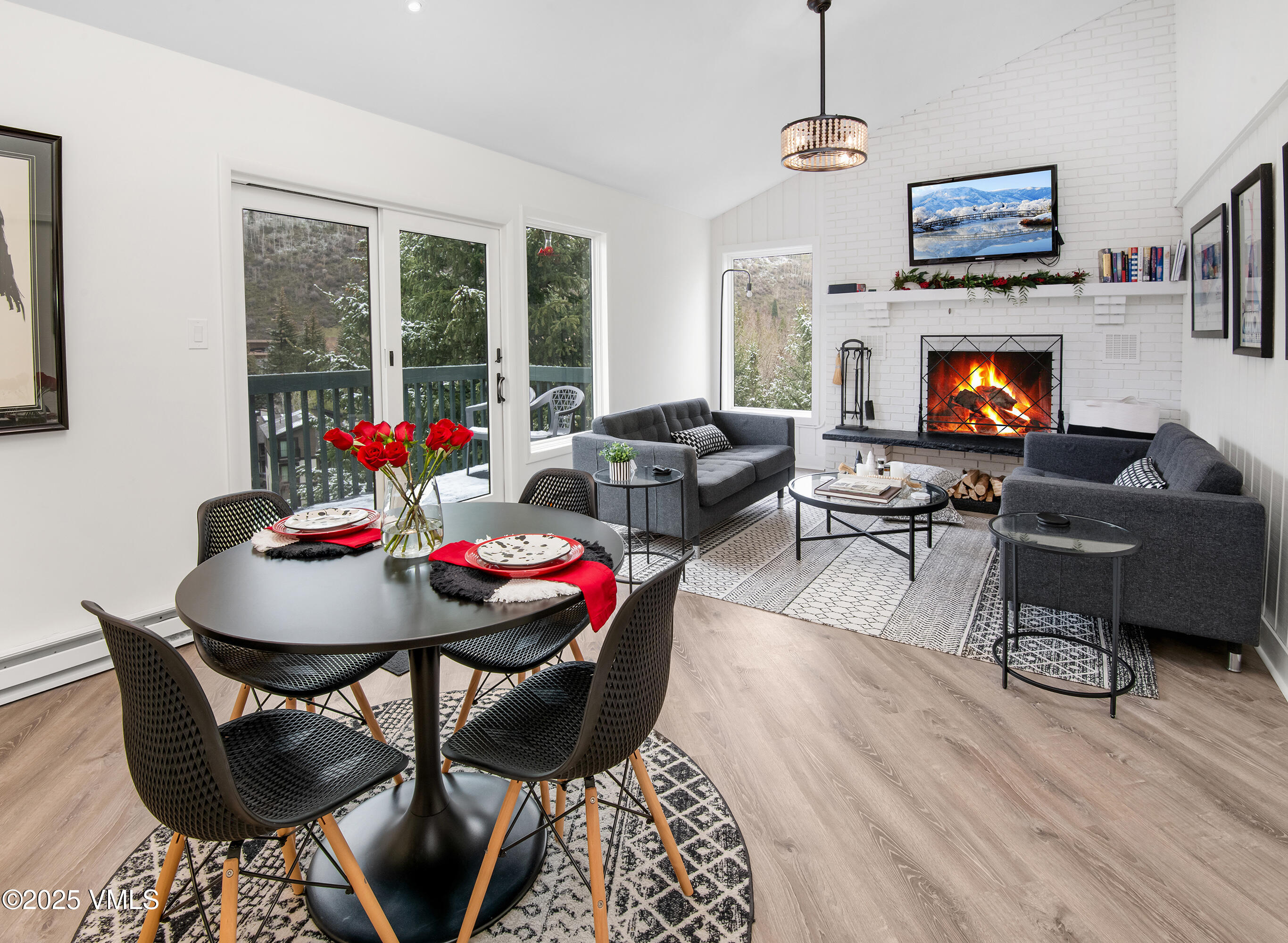 Vail, Colorado 81657, United States, 3 Bedrooms Bedrooms, ,2 BathroomsBathrooms,Residential,Active,136943