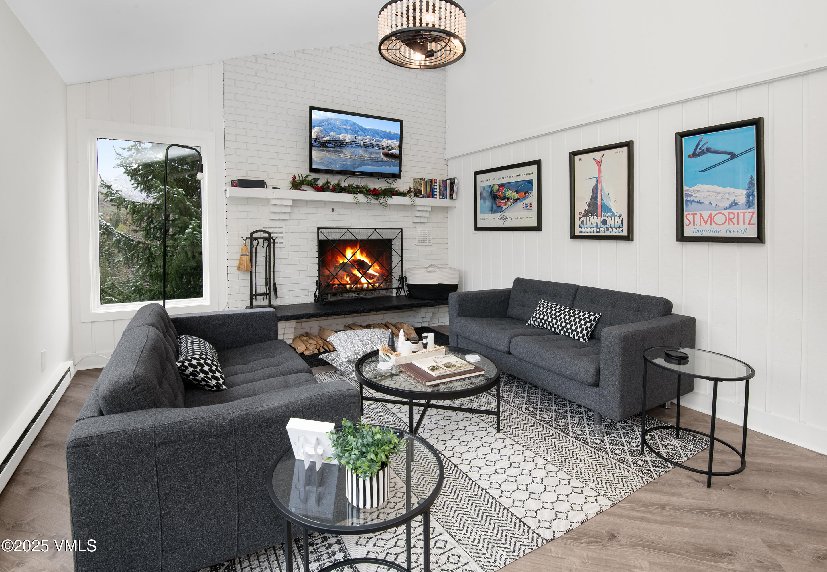 Vail, Colorado 81657, United States, 3 Bedrooms Bedrooms, ,2 BathroomsBathrooms,Residential,Active,136943