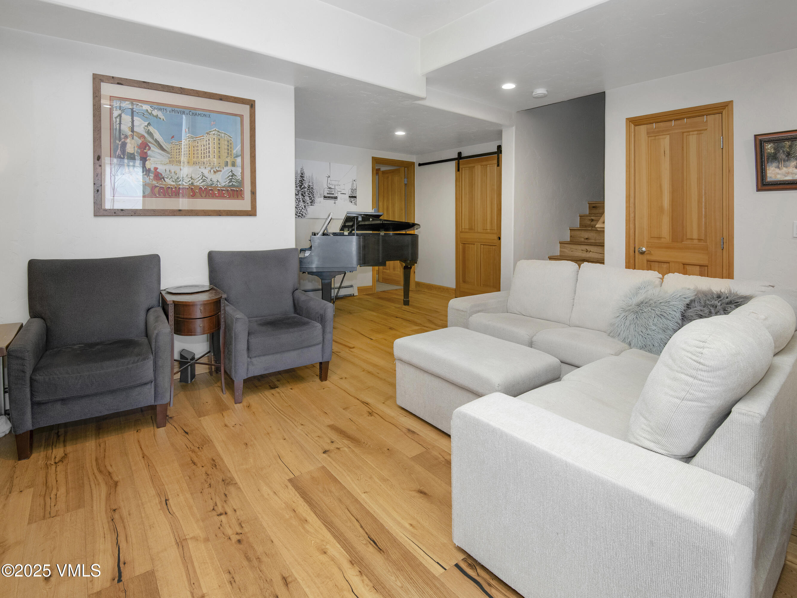 Edwards, Colorado 81632, United States, 4 Bedrooms Bedrooms, ,4 BathroomsBathrooms,Residential,Pending,103954