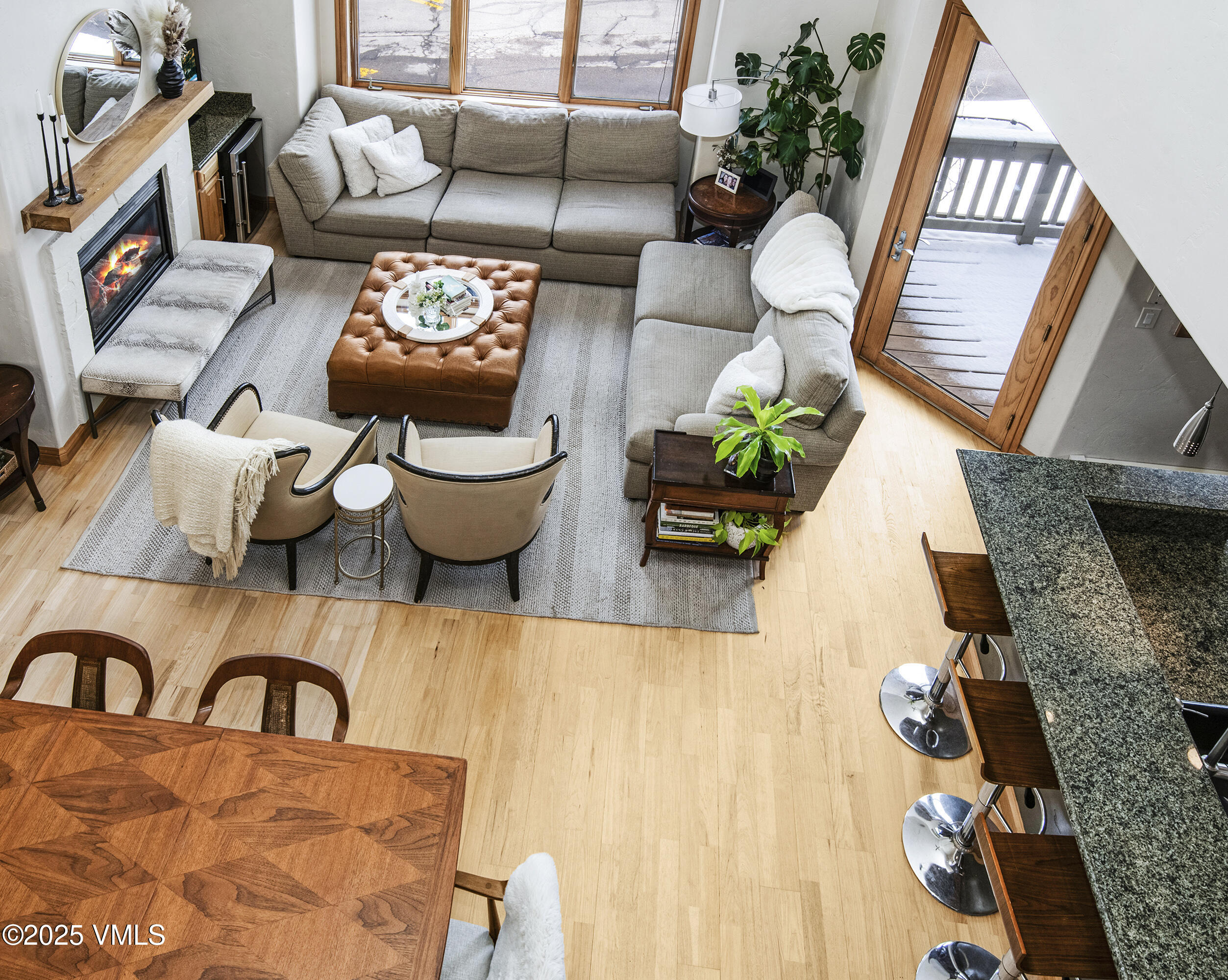 Edwards, Colorado 81632, United States, 4 Bedrooms Bedrooms, ,4 BathroomsBathrooms,Residential,Pending,103954