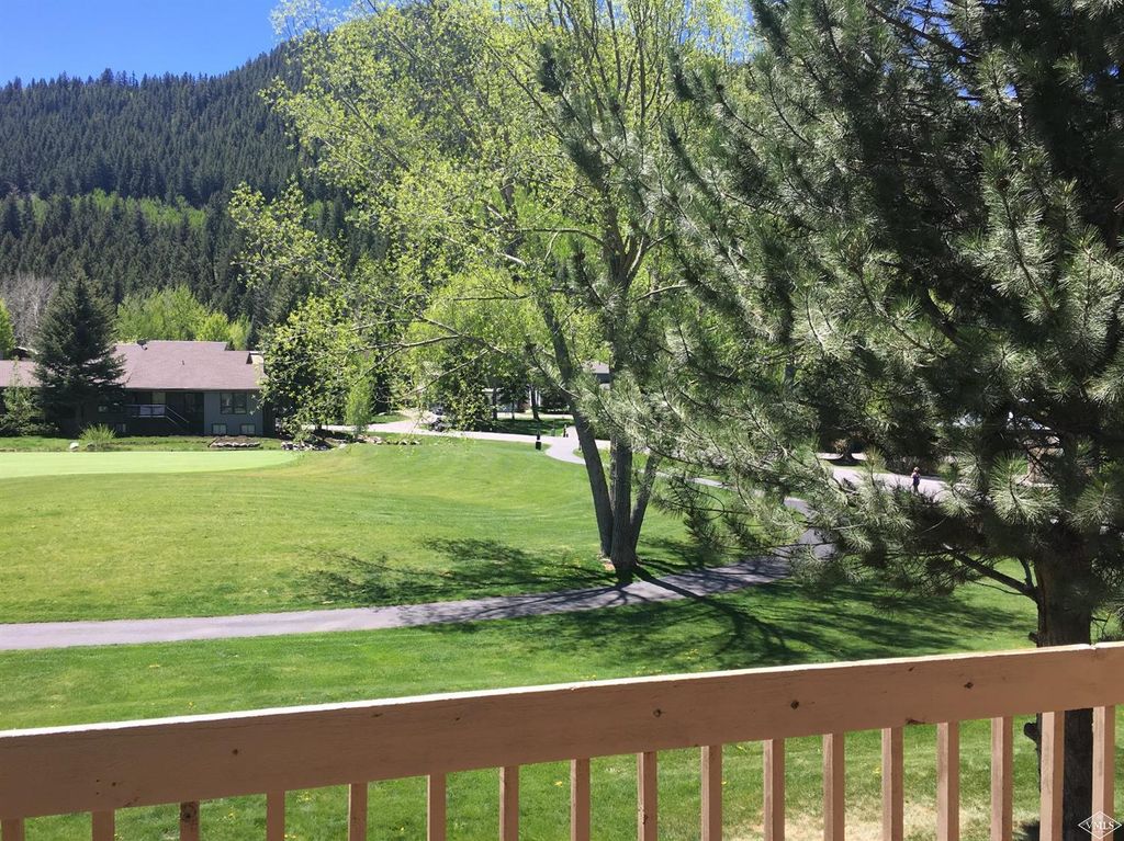 Photo of 224 Deer Boulevard # C, Avon, CO 81620 (MLS # 1013954)