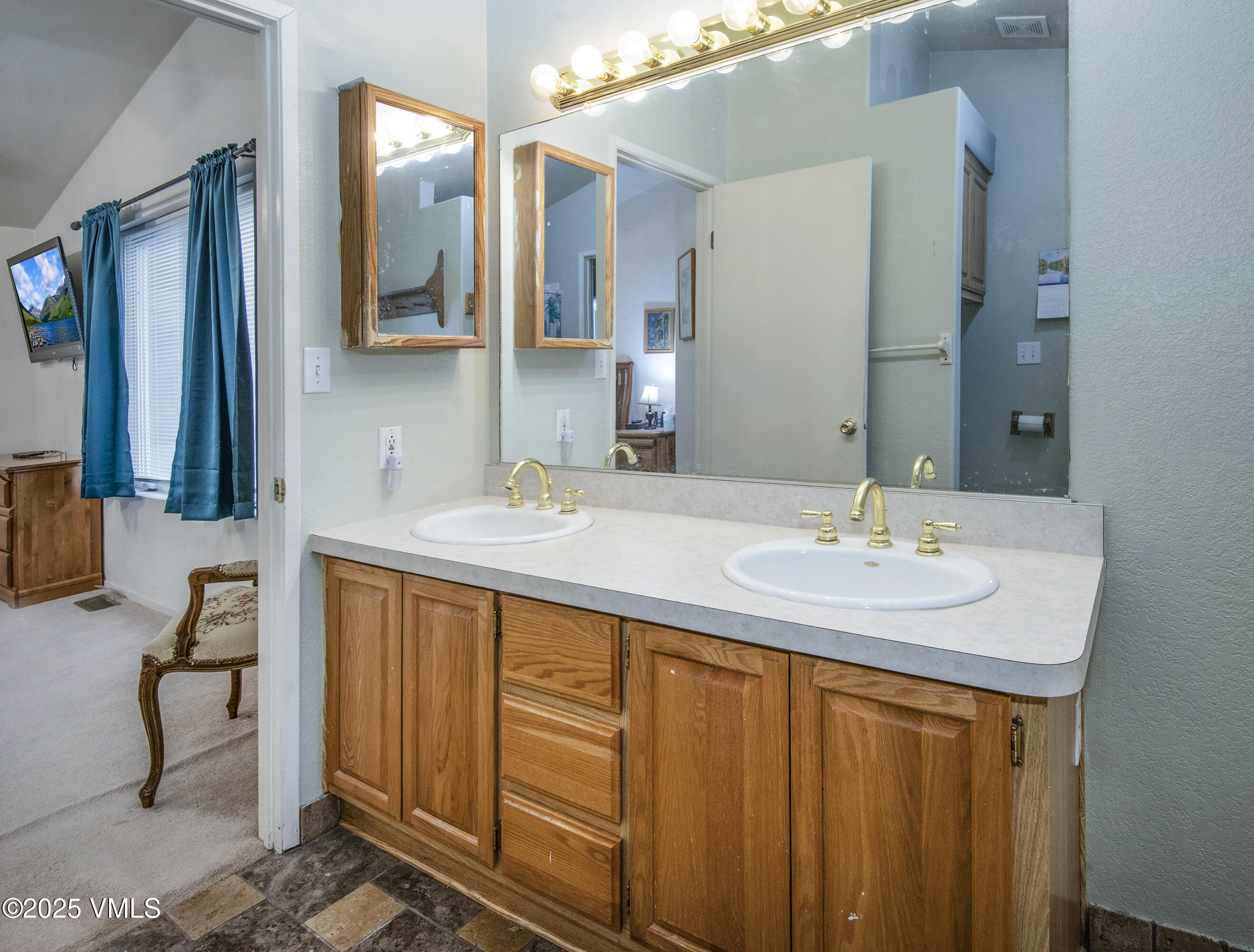 Gypsum, Colorado 81637, United States, 3 Bedrooms Bedrooms, ,3 BathroomsBathrooms,Residential,Active,239153