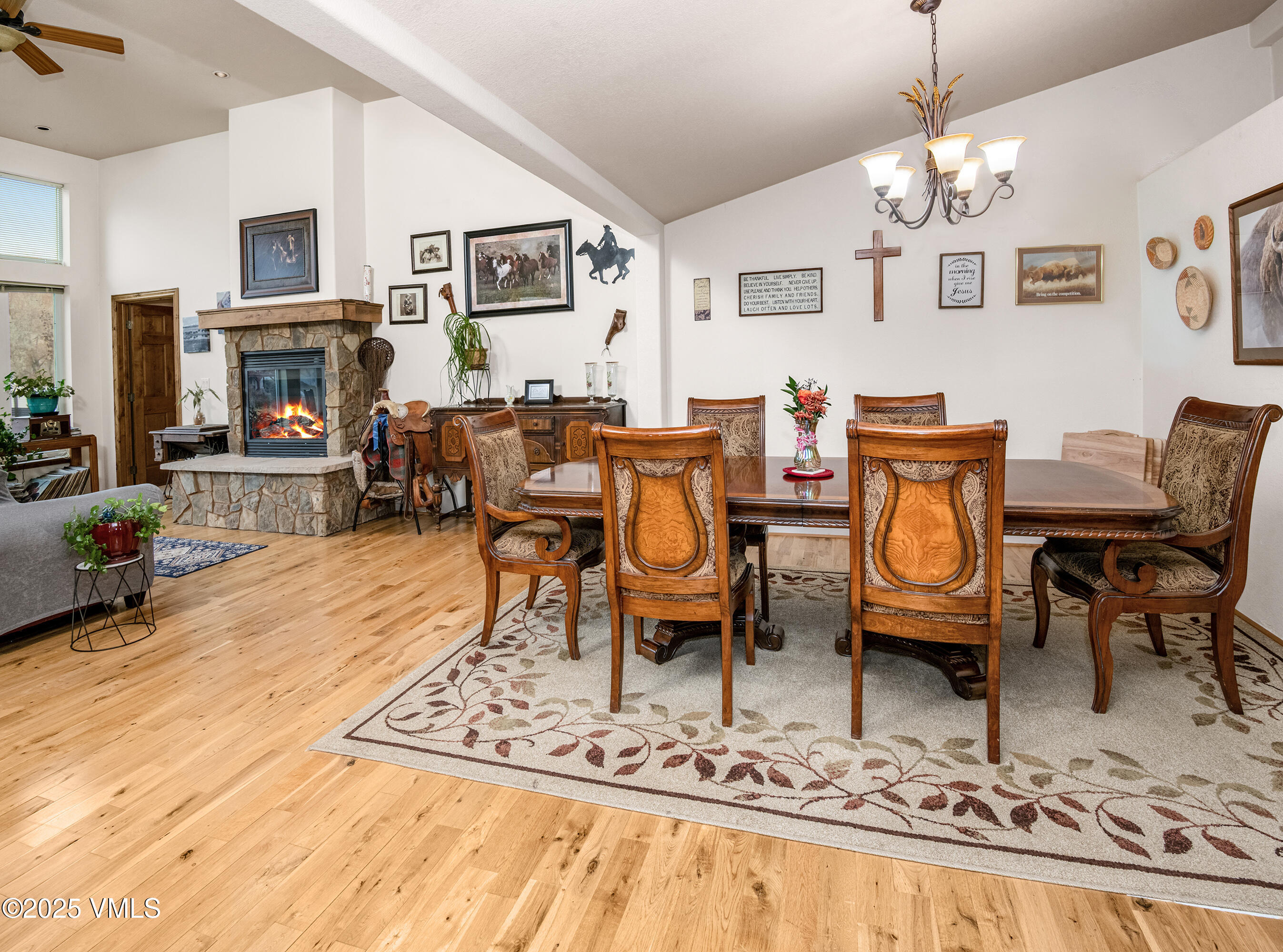 Gypsum, Colorado 81637, United States, 3 Bedrooms Bedrooms, ,3 BathroomsBathrooms,Residential,Active,239153