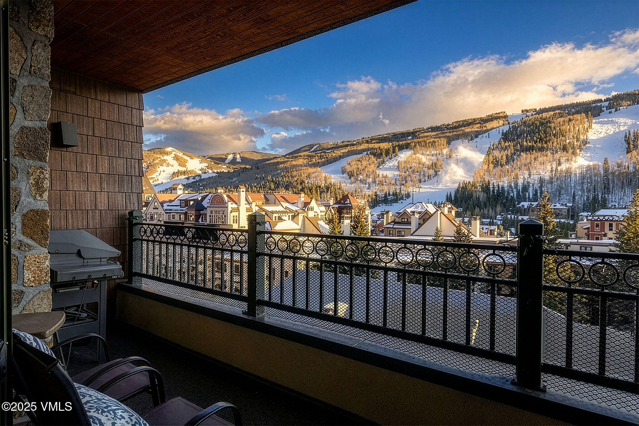 Vail, Colorado 81657, United States, 2 Bedrooms Bedrooms, ,3 BathroomsBathrooms,Residential,Active,257302