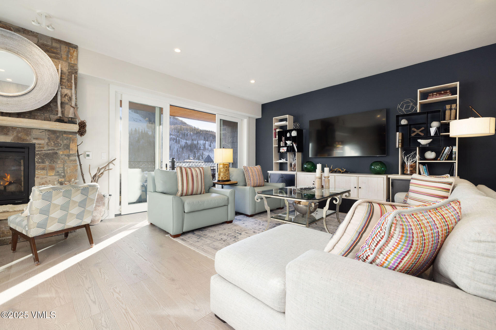 Vail, Colorado 81657, United States, 2 Bedrooms Bedrooms, ,3 BathroomsBathrooms,Residential,Active,257302