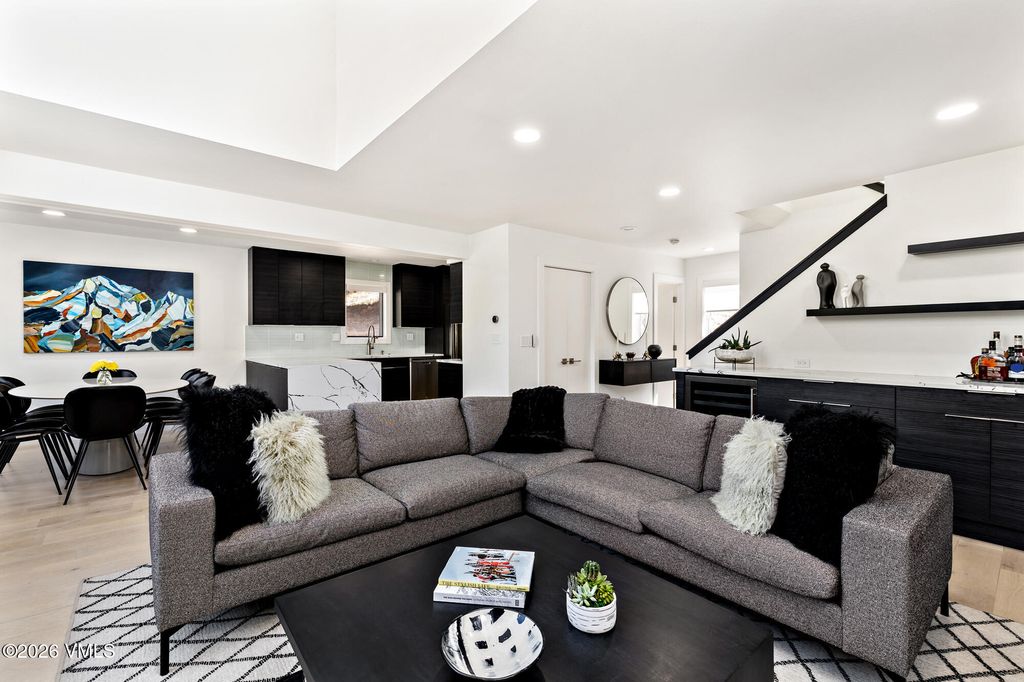 Photo of 4515 Bighorn Road #F, Vail, CO 81657 (MLS # 1013808)