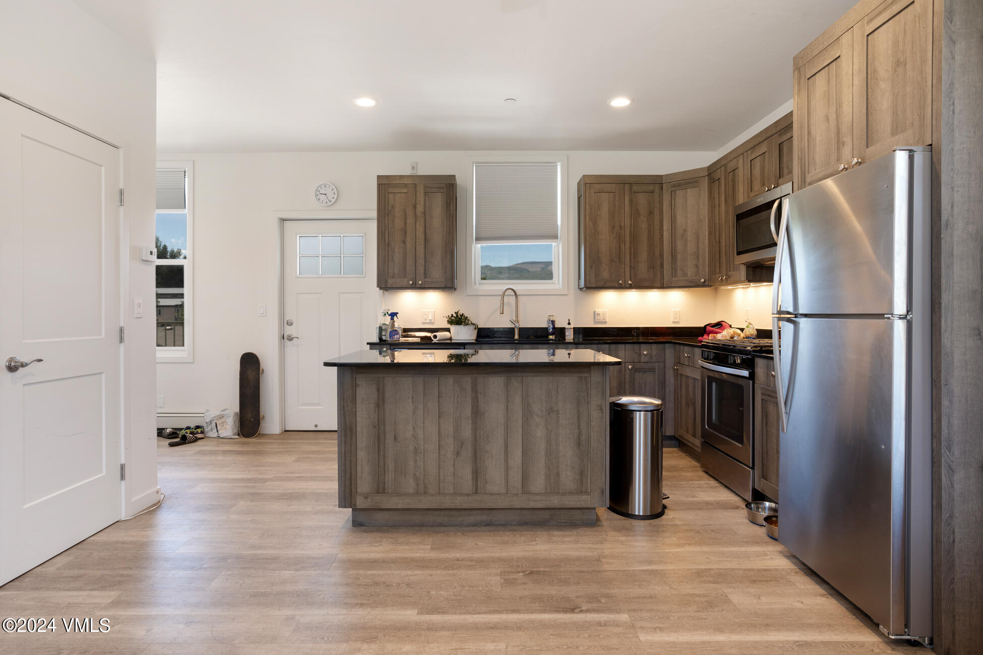 Eagle, Colorado 81631, United States, ,Commercial,Active,196908