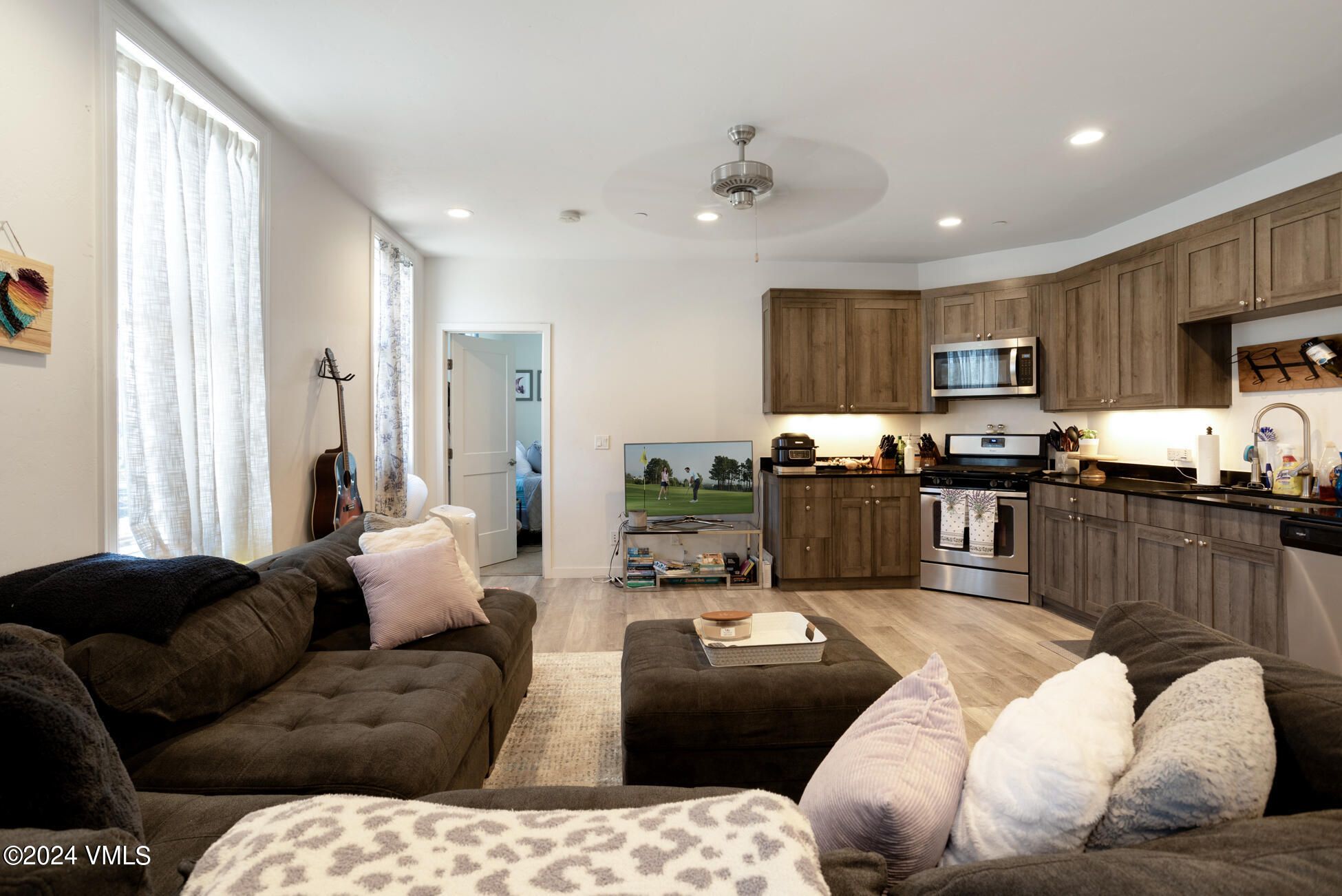 Eagle, Colorado 81631, United States, ,Commercial,Active,196908