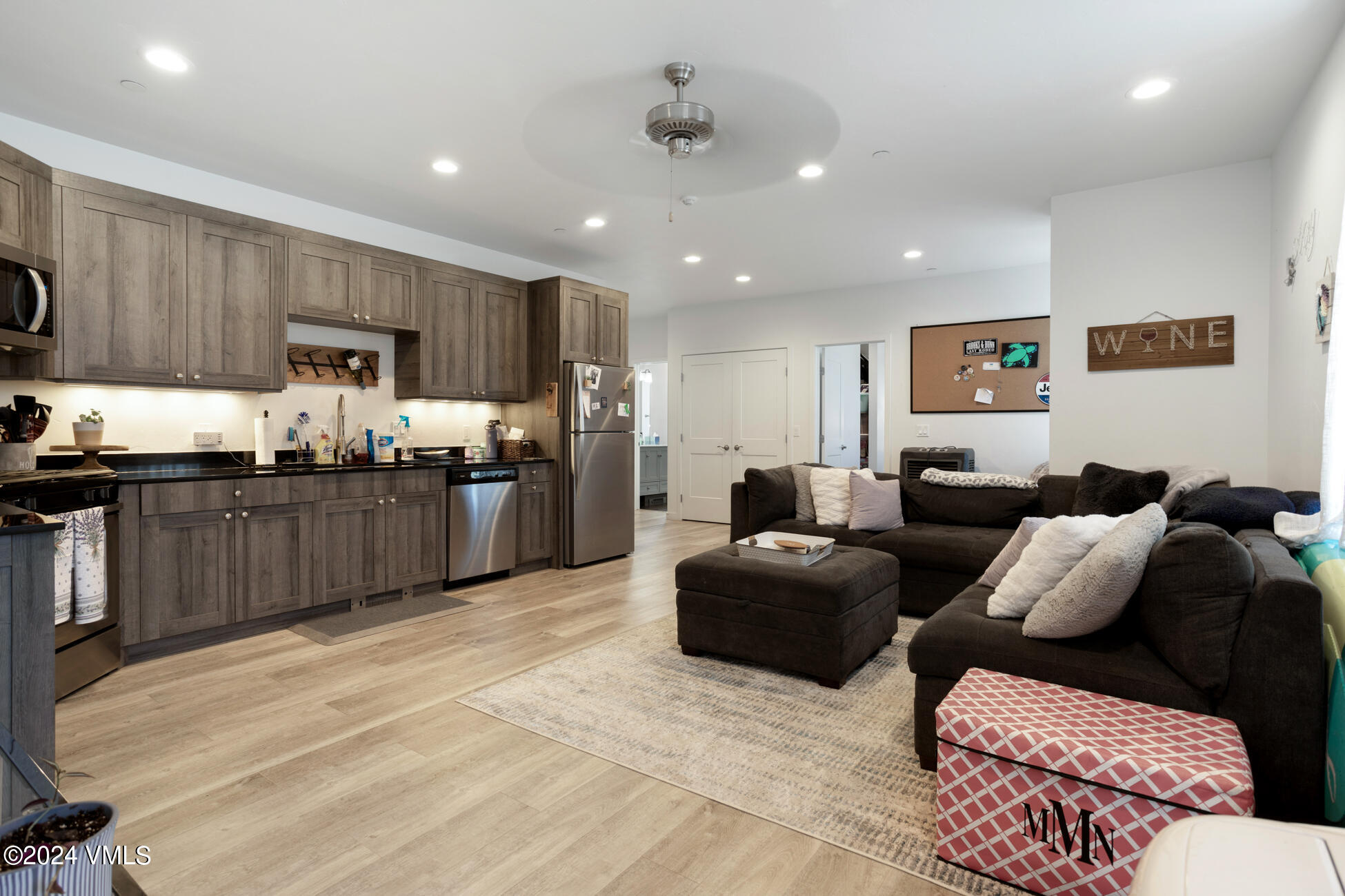 Eagle, Colorado 81631, United States, ,Commercial,Active,196908