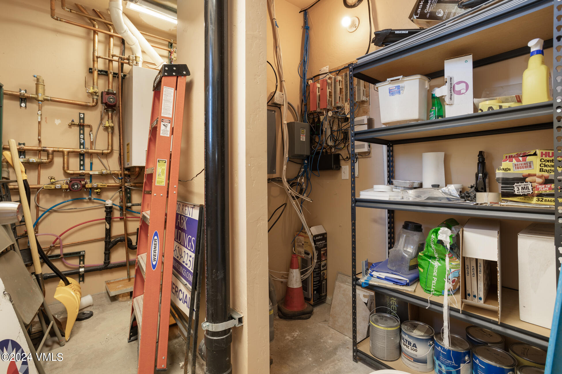 Eagle, Colorado 81631, United States, ,Commercial,Active,196908