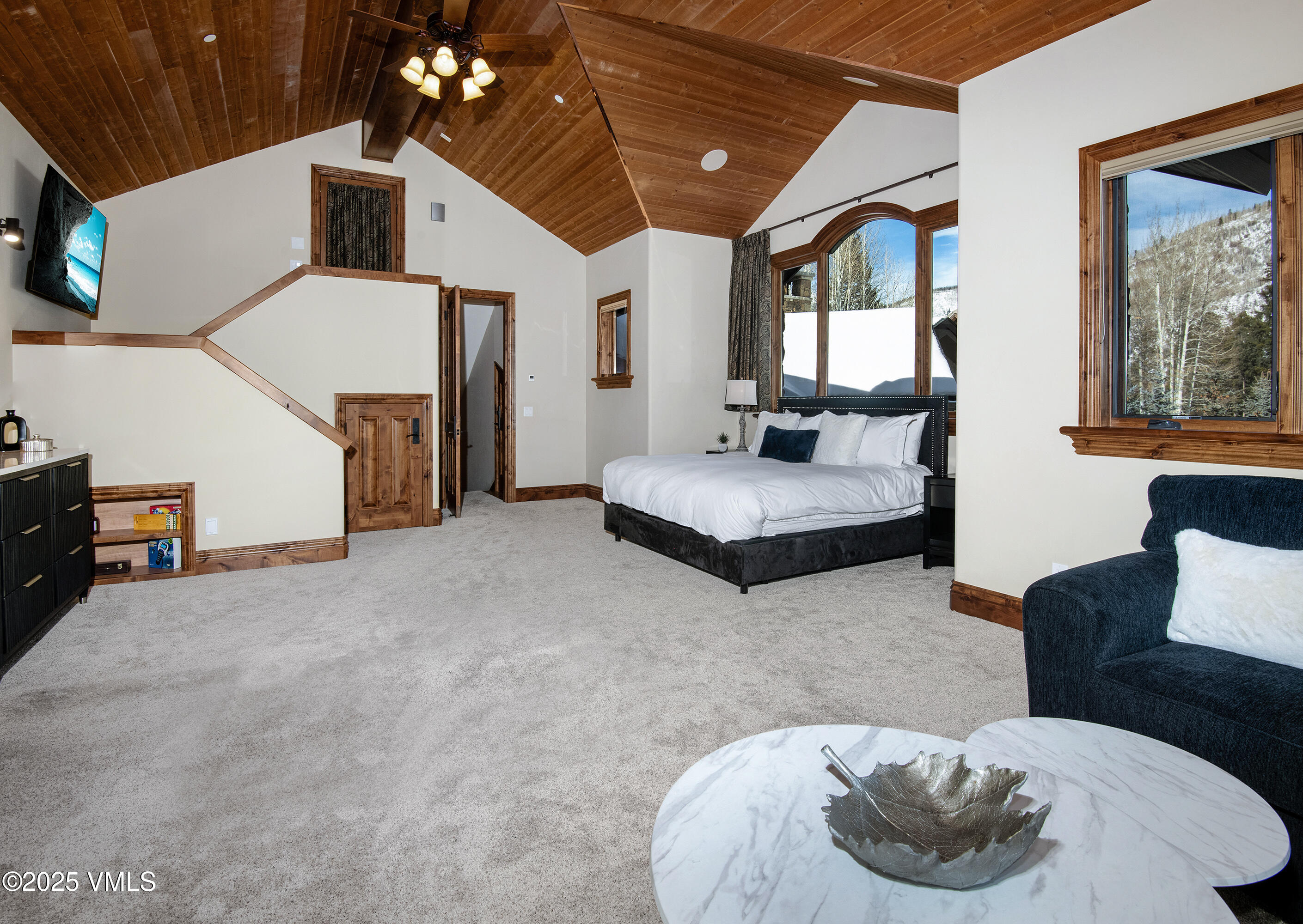 Vail, Colorado 81657, United States, 5 Bedrooms Bedrooms, ,6 BathroomsBathrooms,Residential,Active,249140