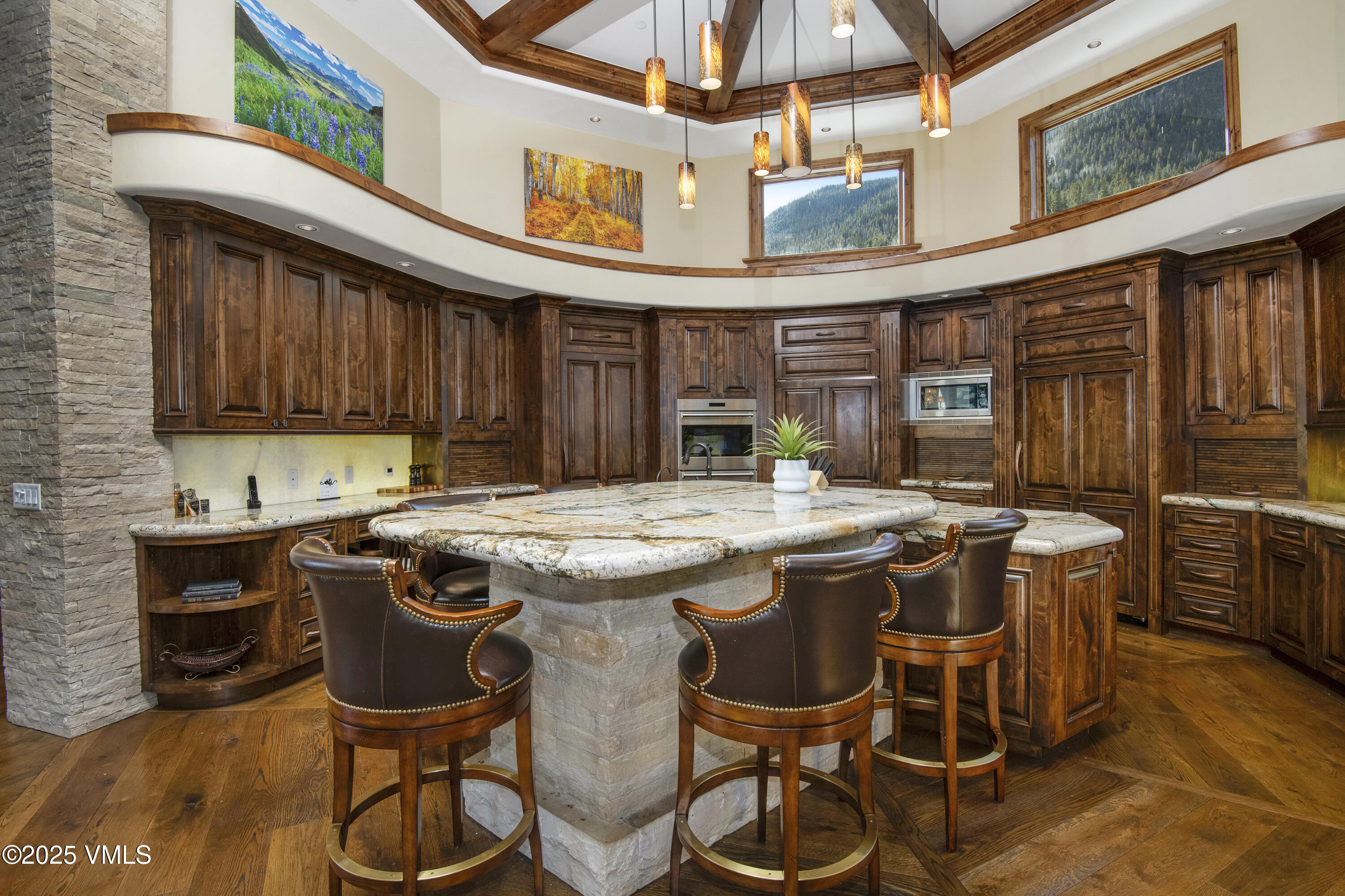 Vail, Colorado 81657, United States, 5 Bedrooms Bedrooms, ,6 BathroomsBathrooms,Residential,Active,249140