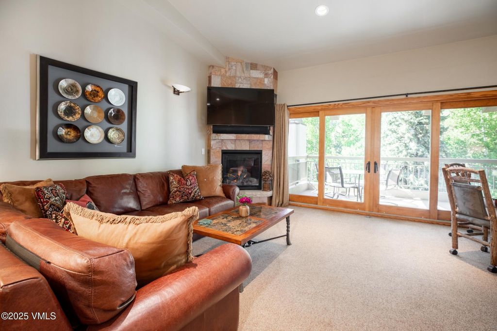 Photo of 390 E Lionshead Circle #406, Vail, CO 81657 (MLS # 1012034)