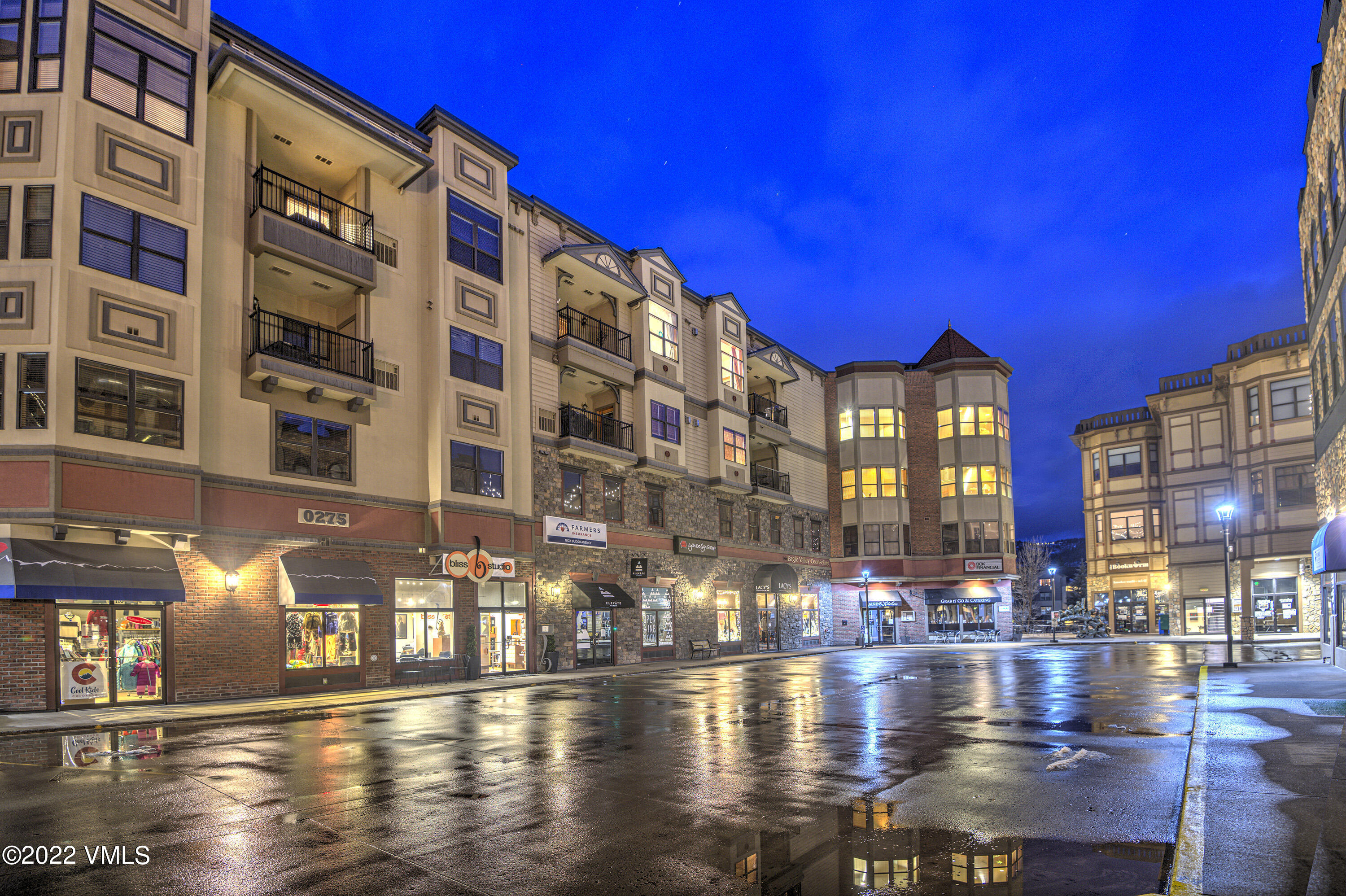 Edwards, Colorado 81632, United States, ,Commercial,Pending,69262