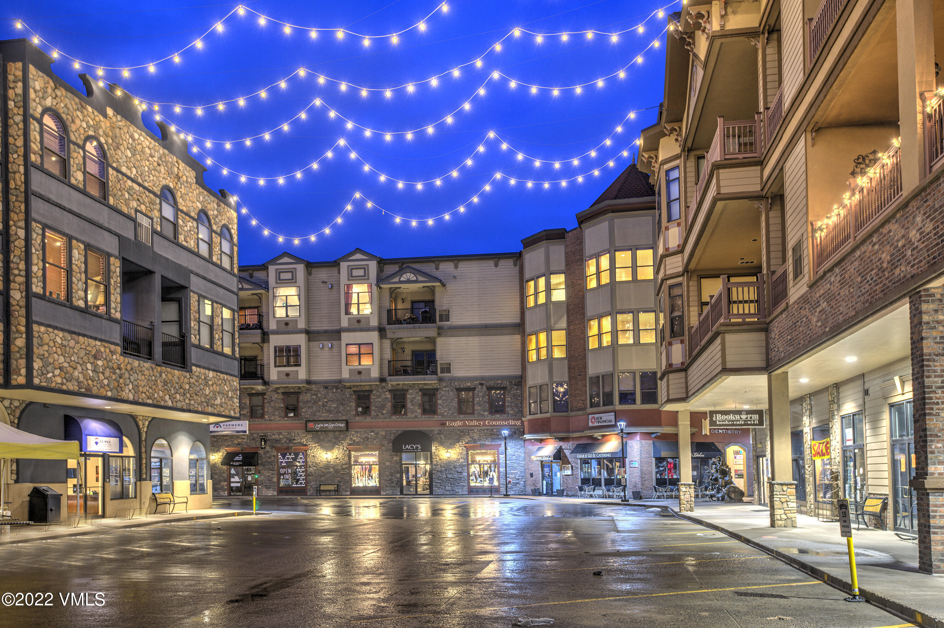 Edwards, Colorado 81632, United States, ,Commercial,Pending,69262