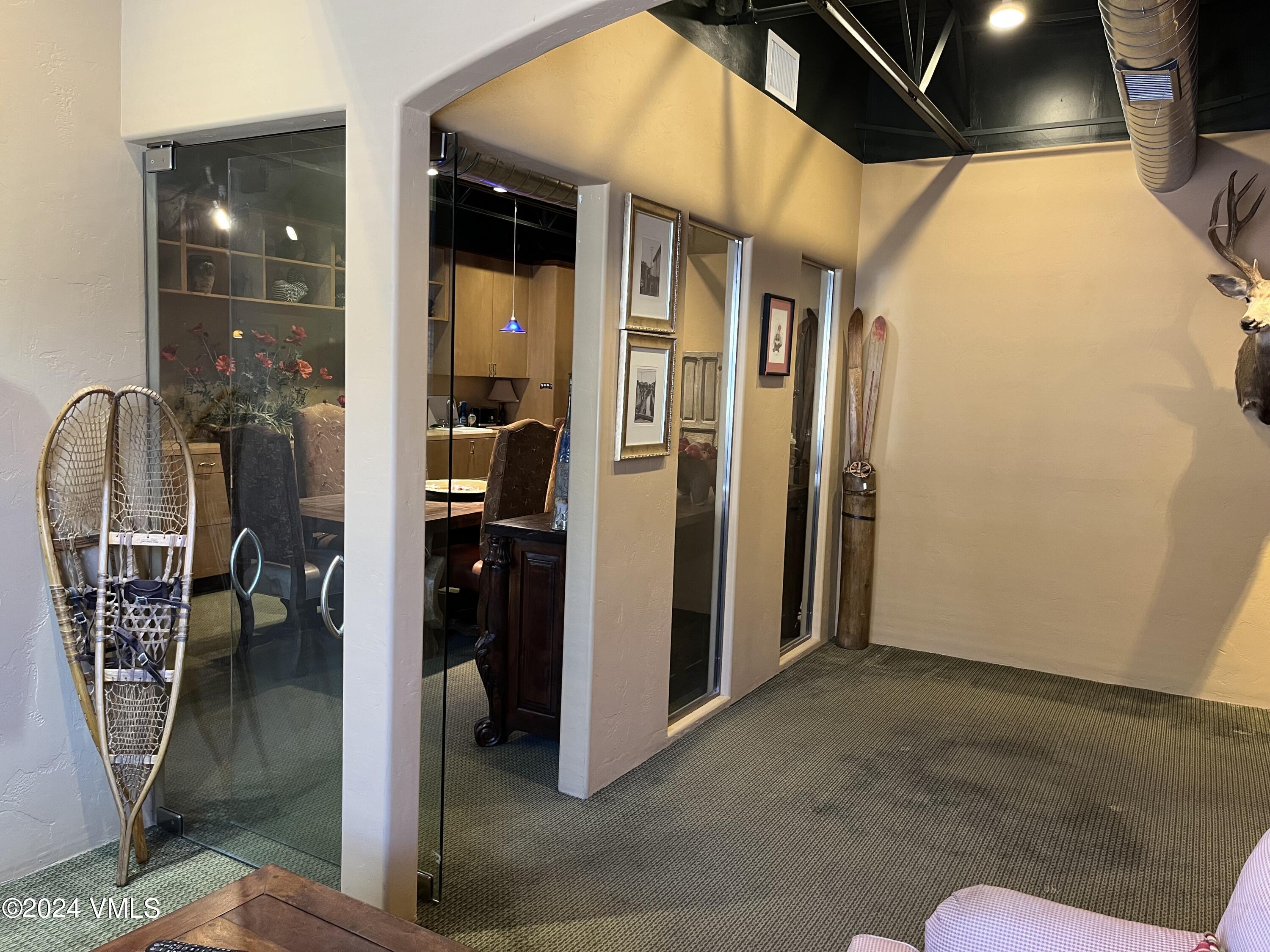 Edwards, Colorado 81632, United States, ,Commercial,Pending,69262