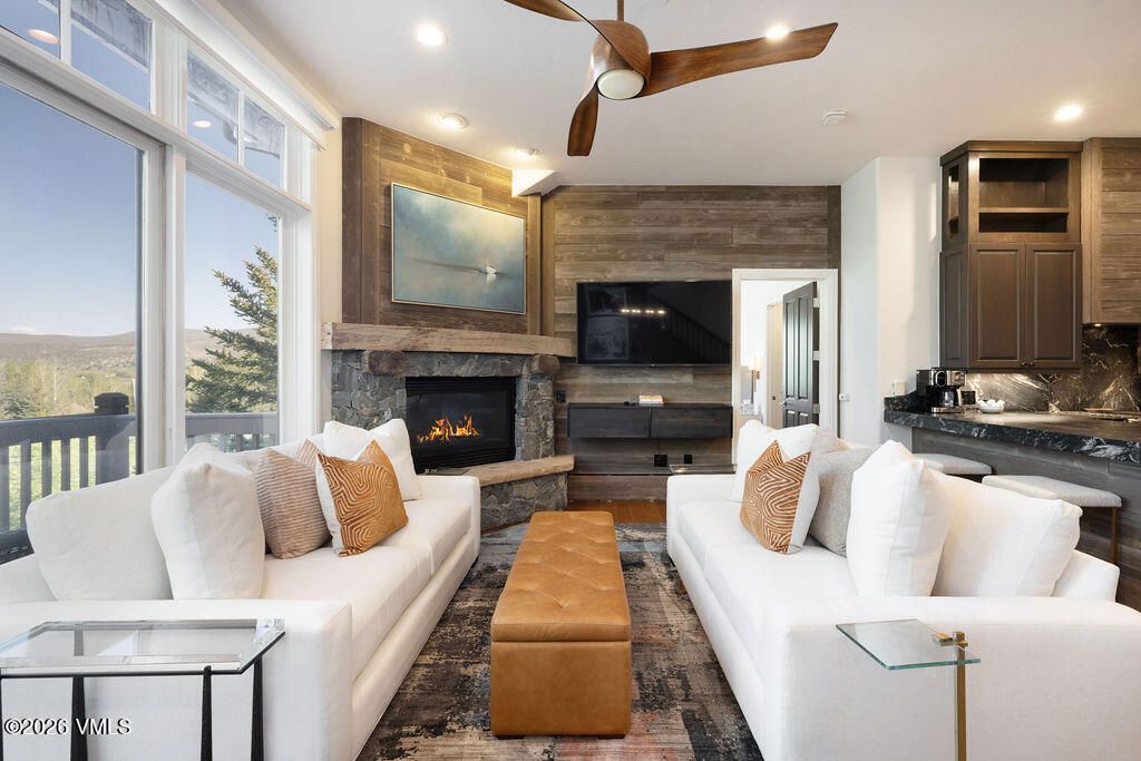 Photo of 673 Sawatch Drive #E8, Edwards, CO 81632 (MLS # 1014101)