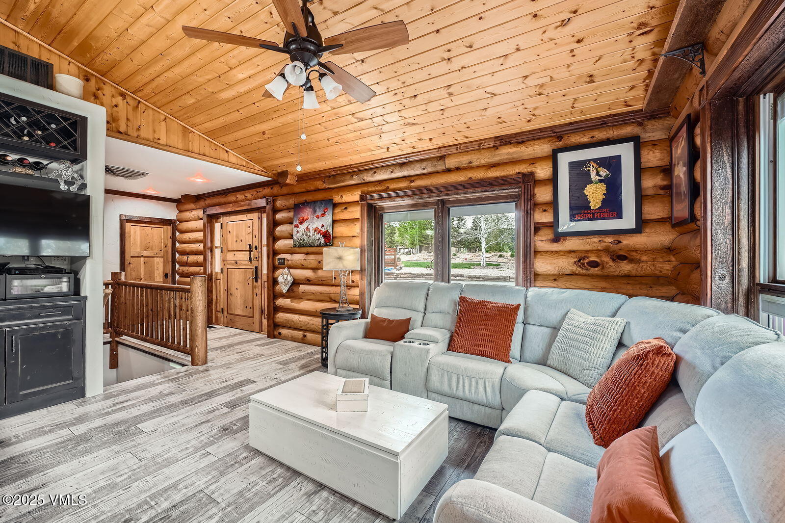 Eagle, Colorado 81631, United States, 3 Bedrooms Bedrooms, ,2 BathroomsBathrooms,Residential,Active,124510